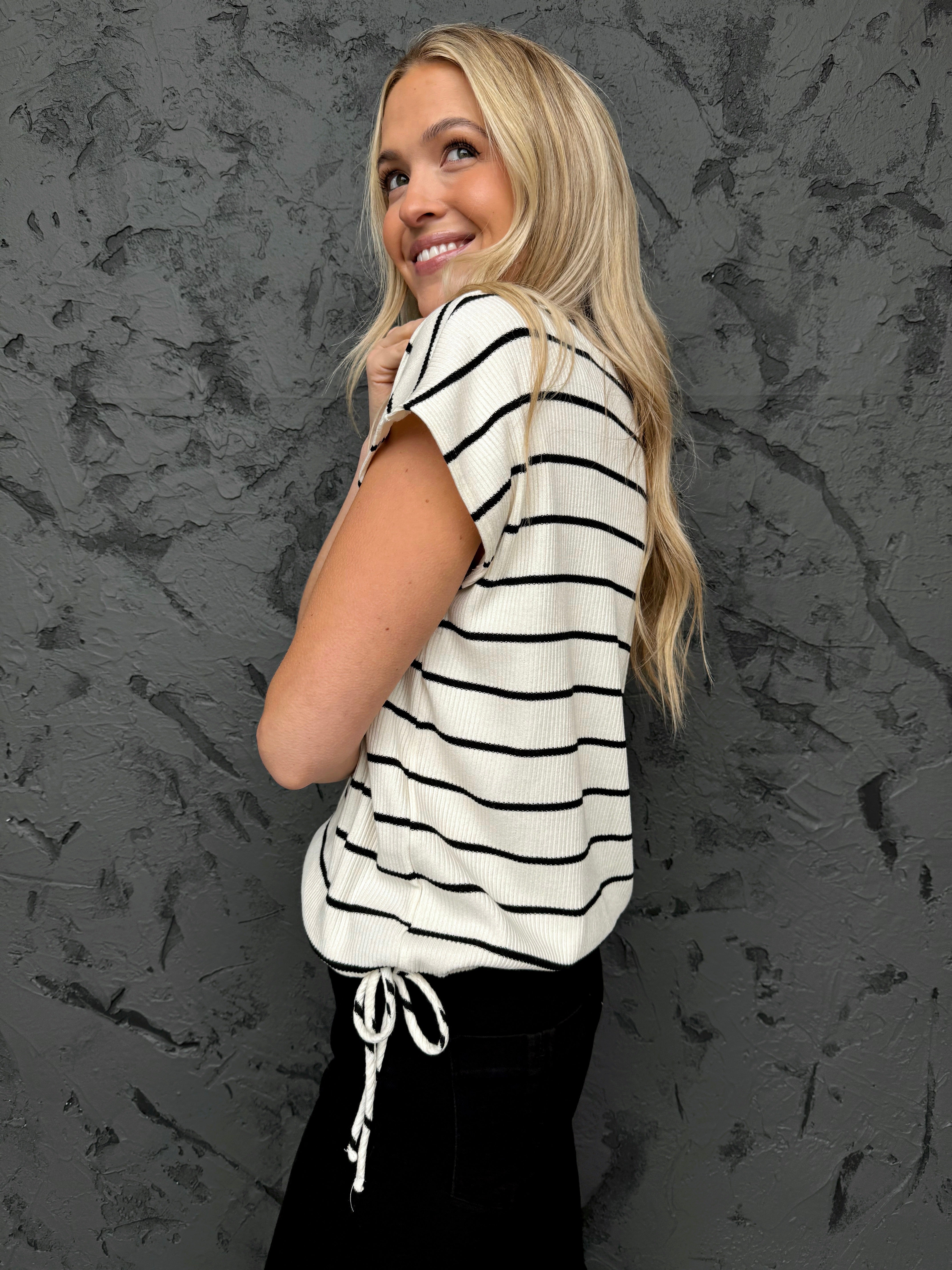 Jessie Tee - IVORY/BLACK - willows clothing TANK