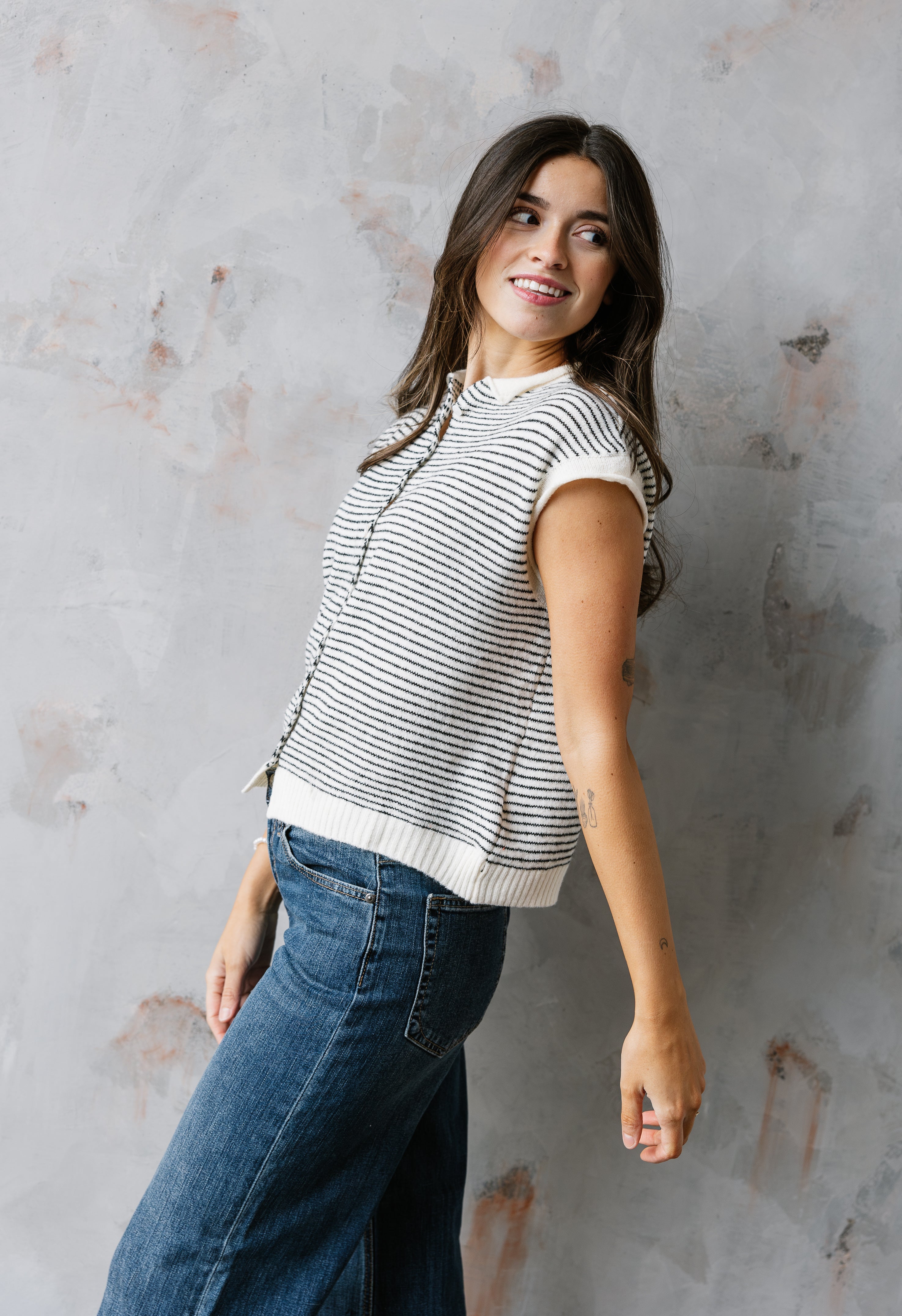 Kendall Sweater - IVORY/BLACK - willows clothing SWEATER