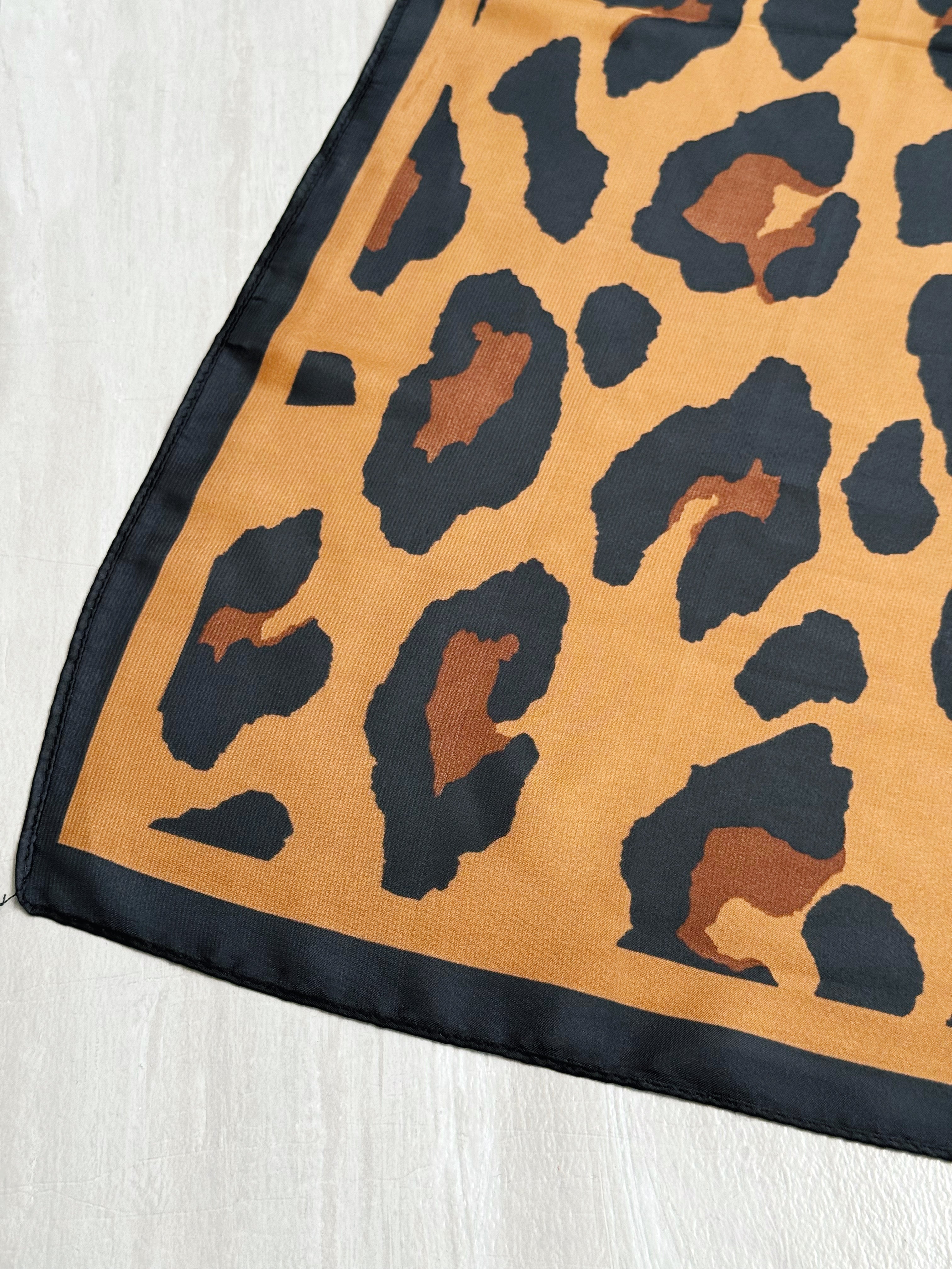 Leopard Print Scarf - LEOPARD BROWN - willows clothing Scarves