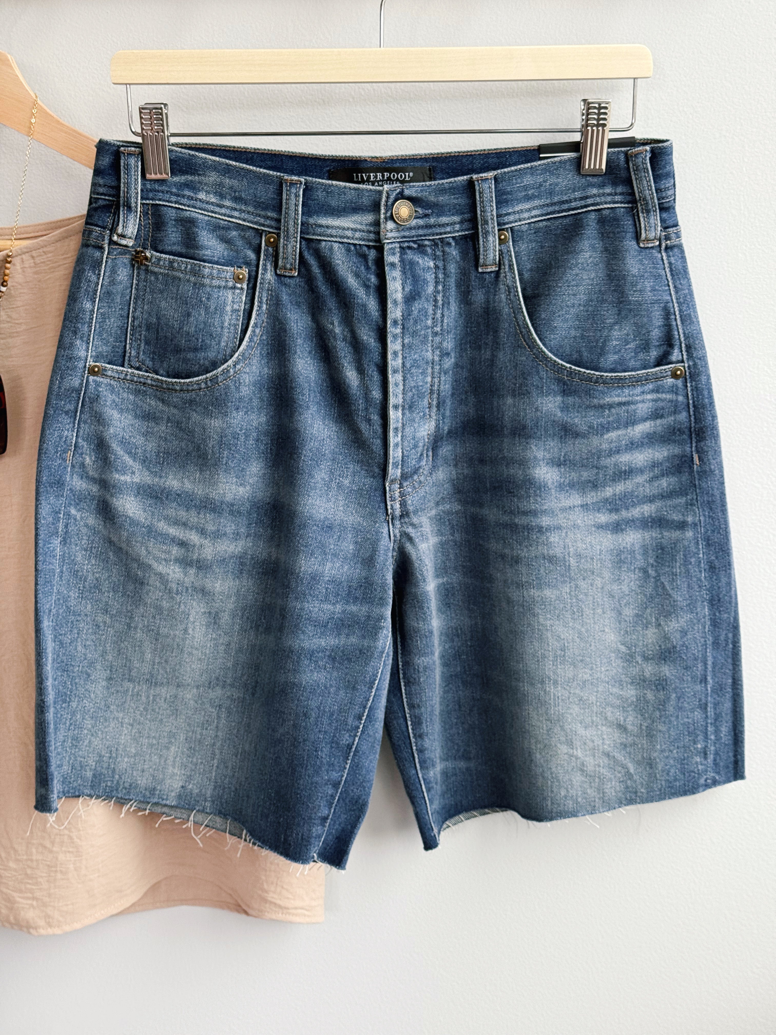 [LIVERPOOL] Torrance Denim Shorts - LEAWOOD - willows clothing SHORTS