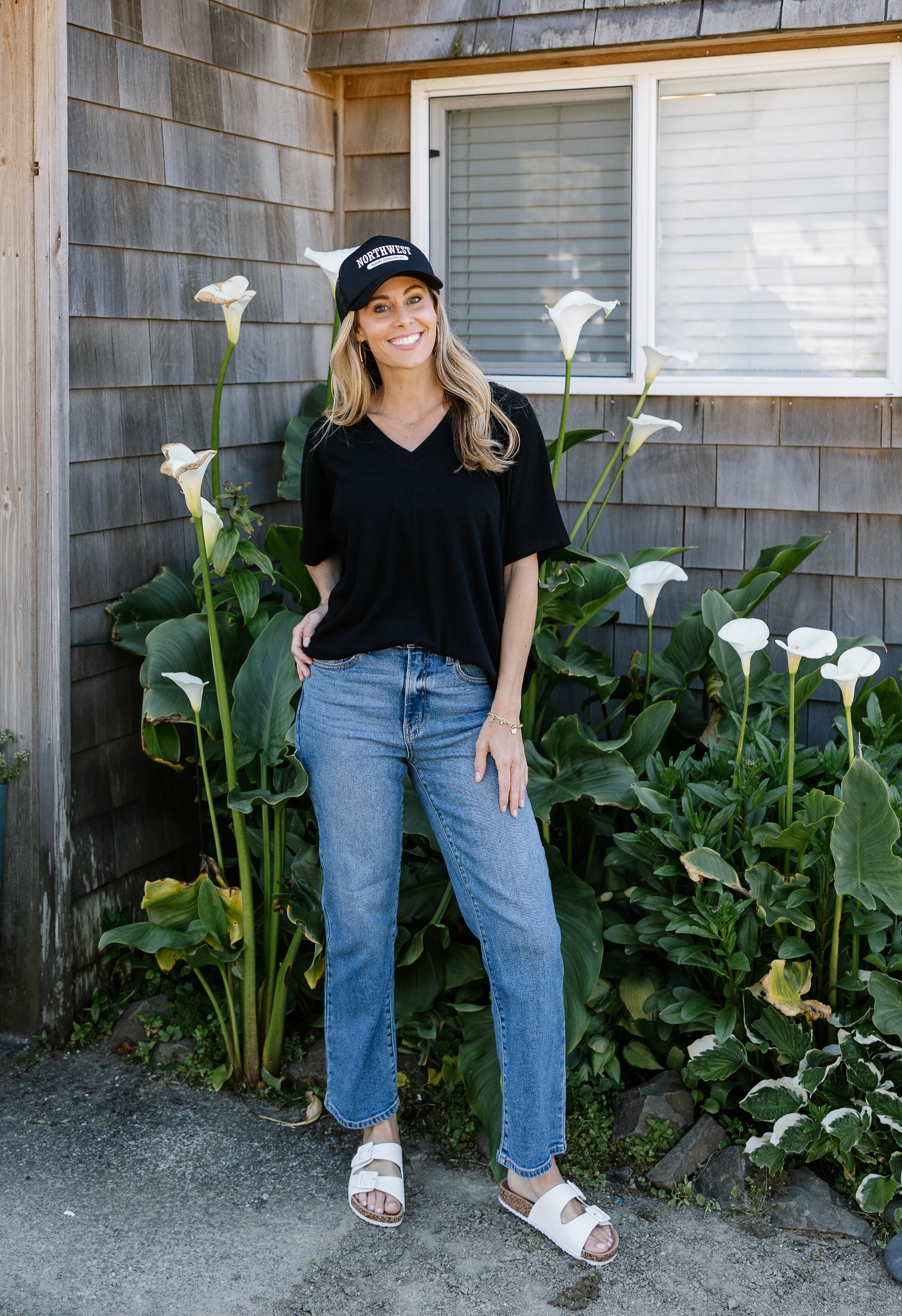 Lori V - Neck Tee - BLACK - willows clothing S/S Shirt