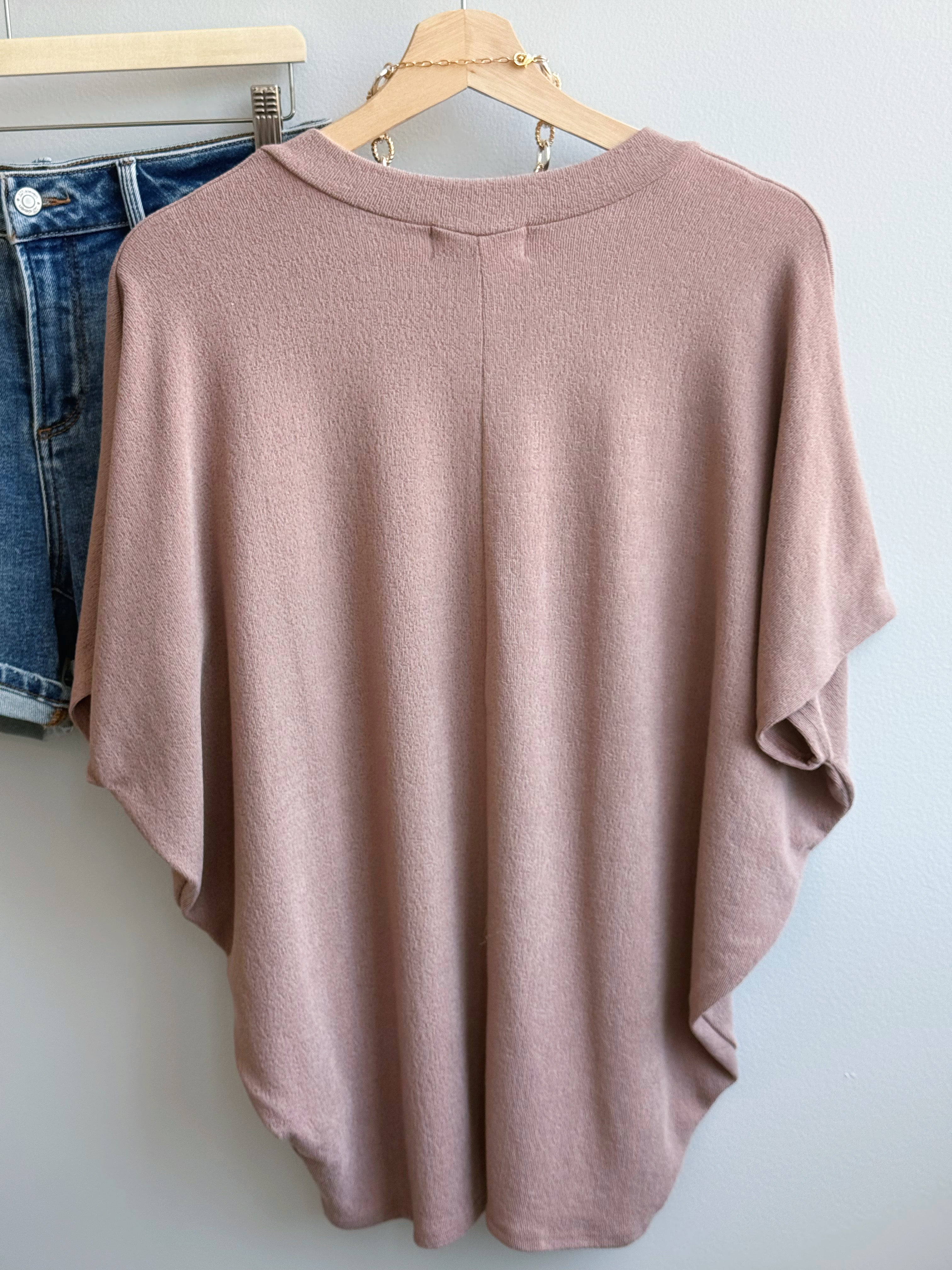 Lori V-Neck Tee - MAUVE - willows clothing S/S SHIRT