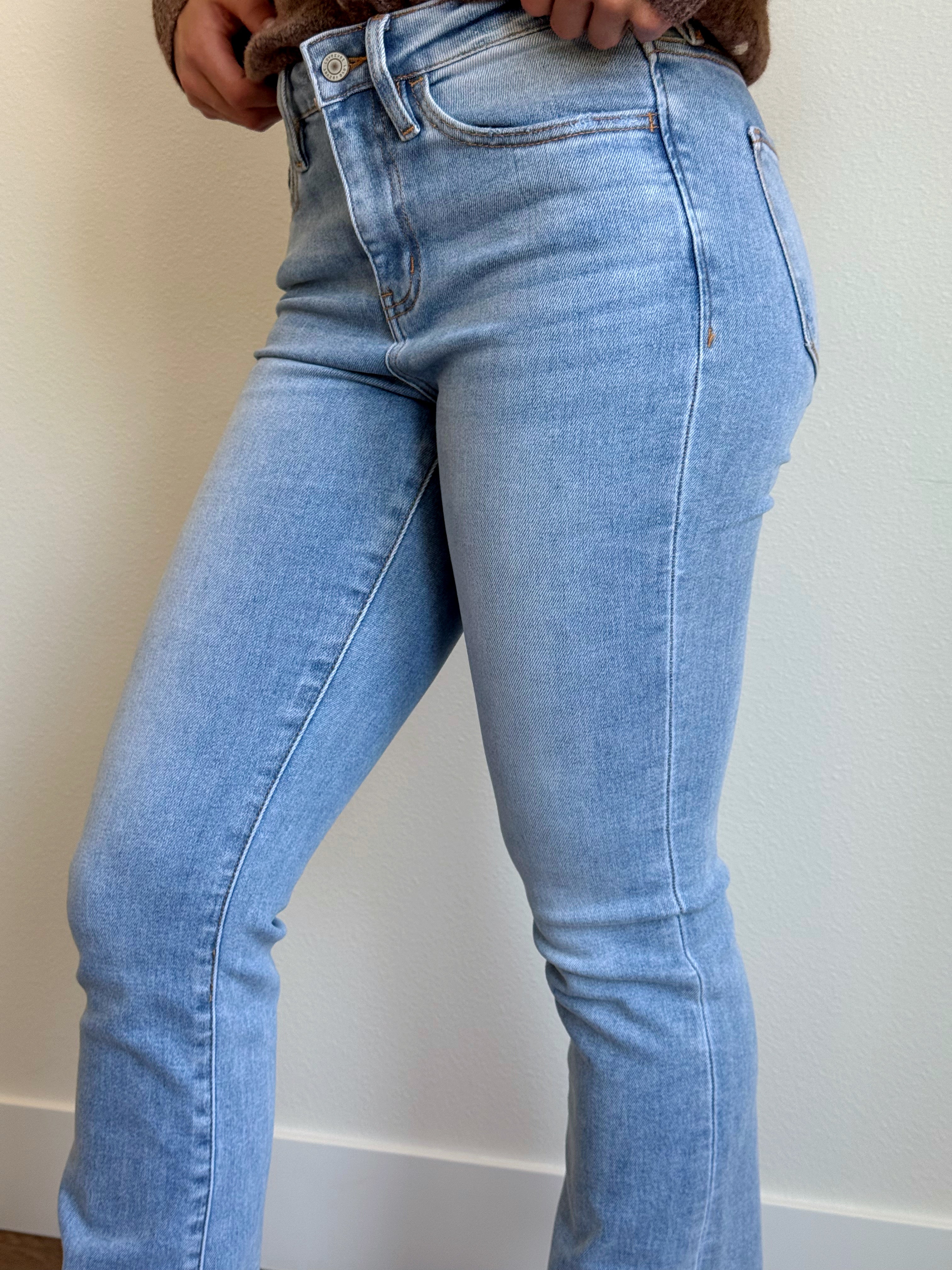 [LOVERVET] Kiara Jean - WAITING - willows clothing FLARE