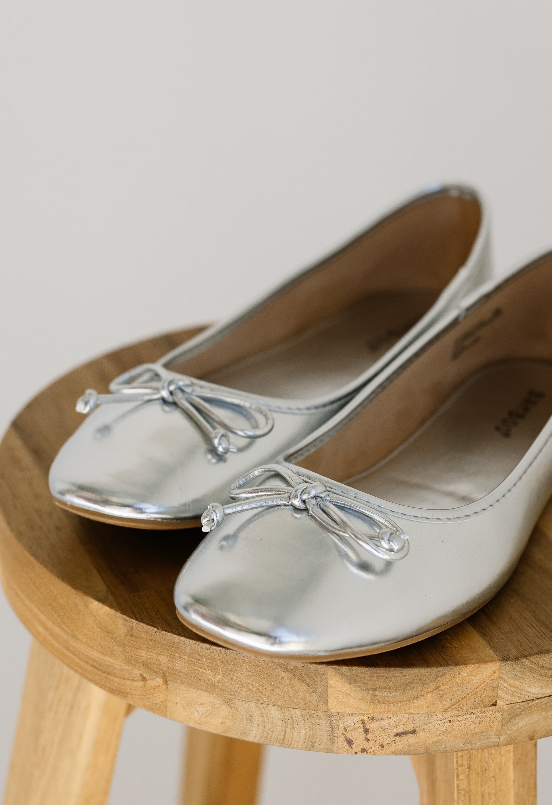 Luster Flats - SILVER - willows clothing Flats