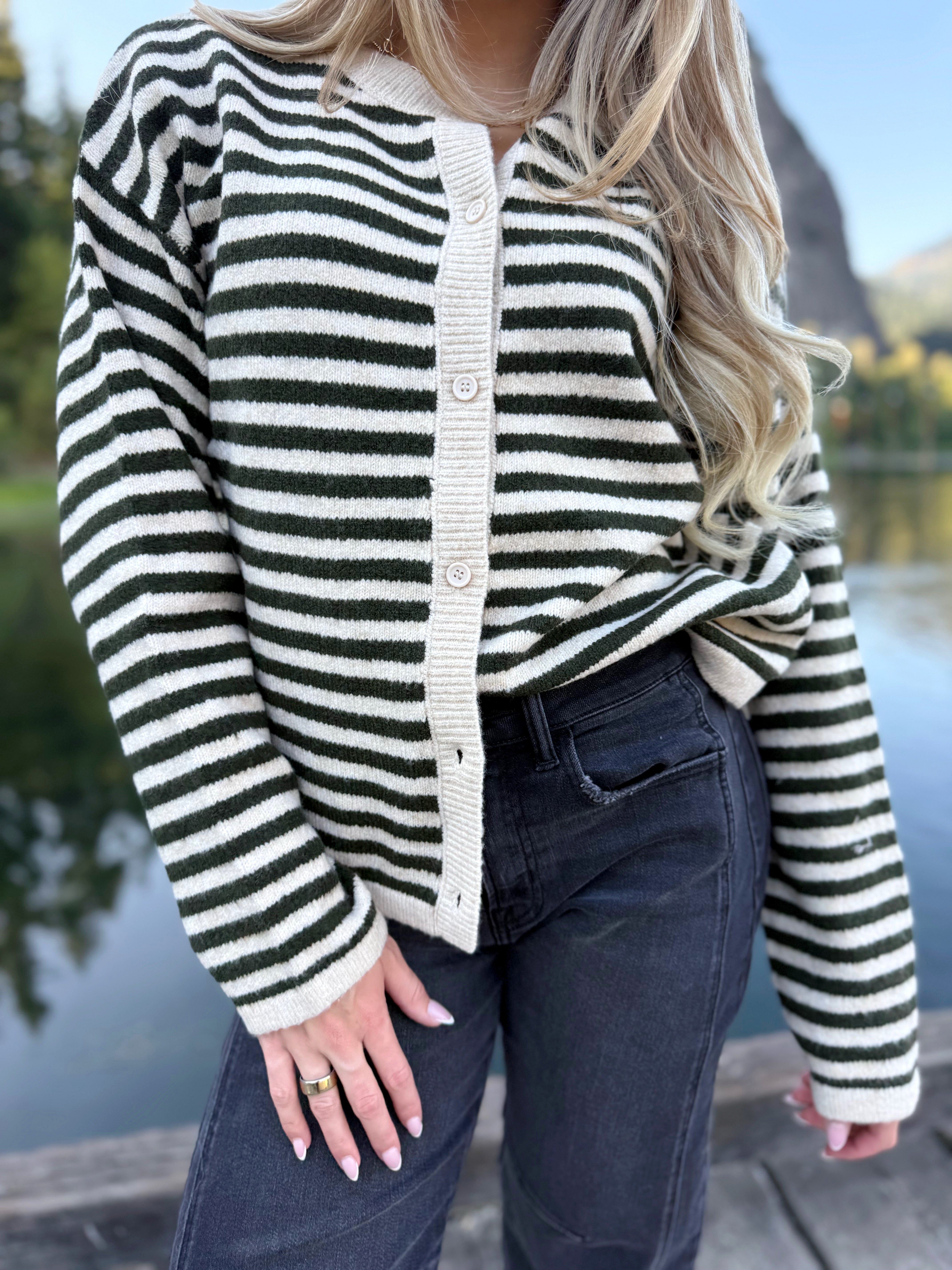 Maison Cardigan - HUNTER GREEN - willows clothing Cardigan