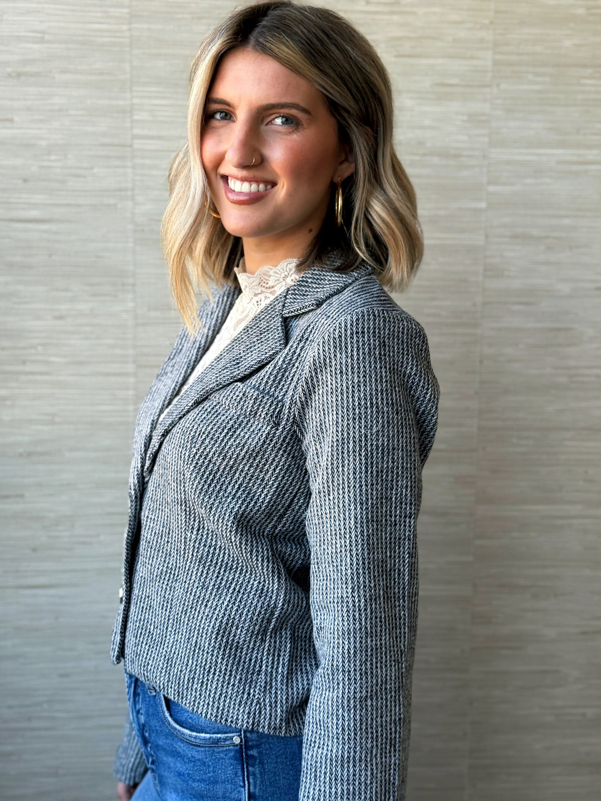 Modern Blazer - WHITE/BLACK - willows clothing BLAZER