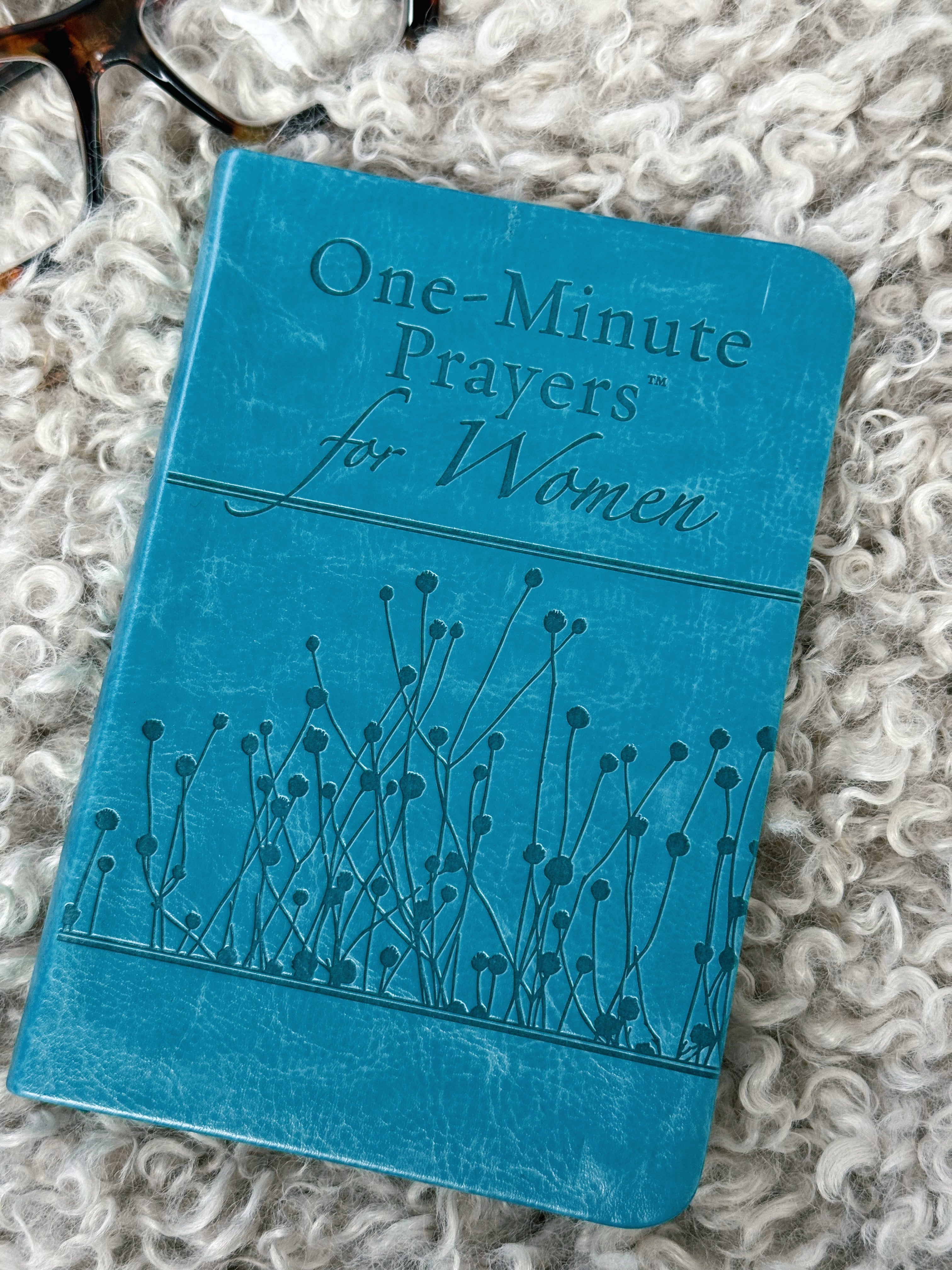 One Minute Prayers For Women - willows clothing Books