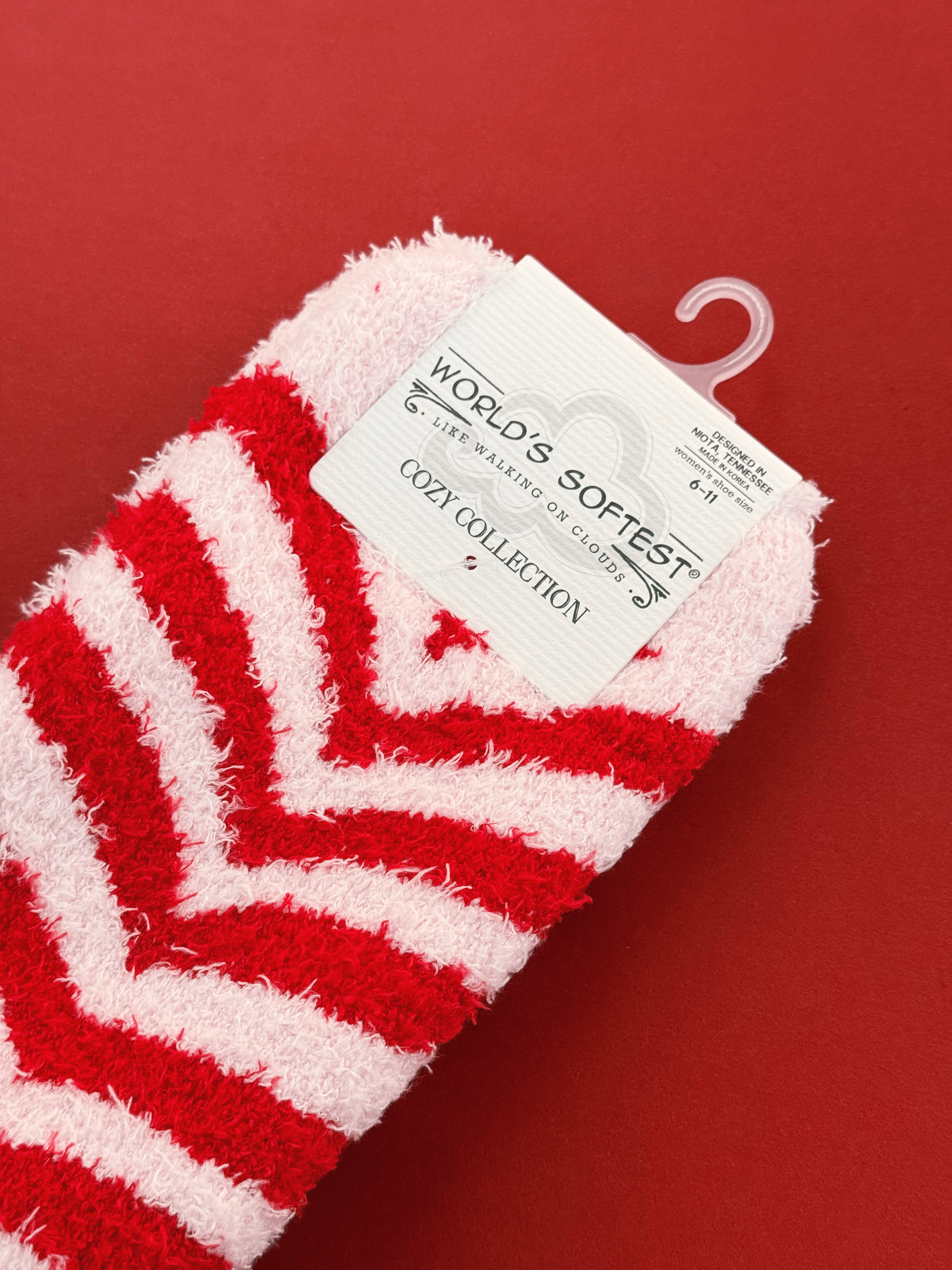 Radiating Heart Crew Socks - willows clothing SOCKS