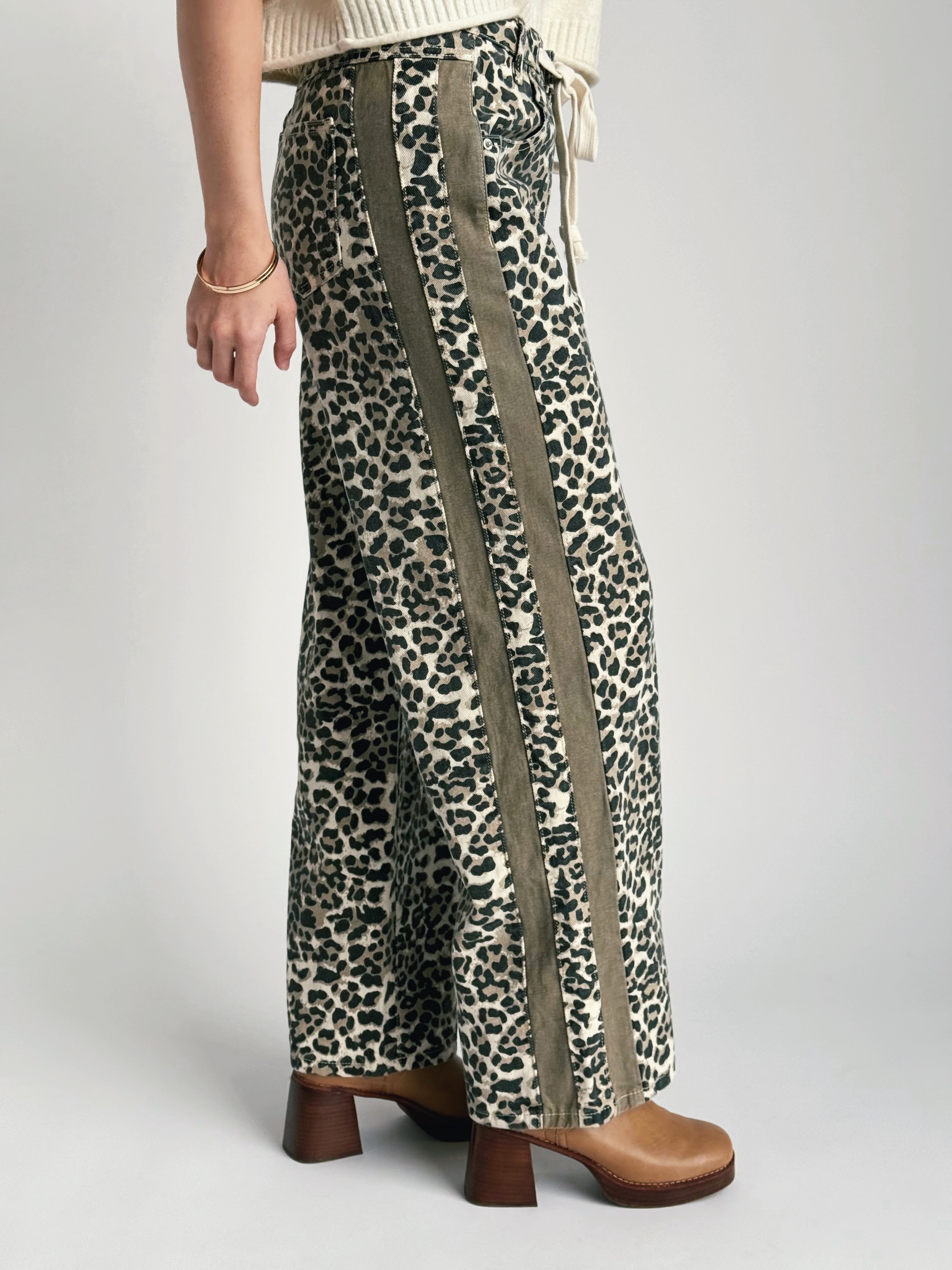 Ravenna Leopard Jean - LEOPARD - willows clothing Straight Leg