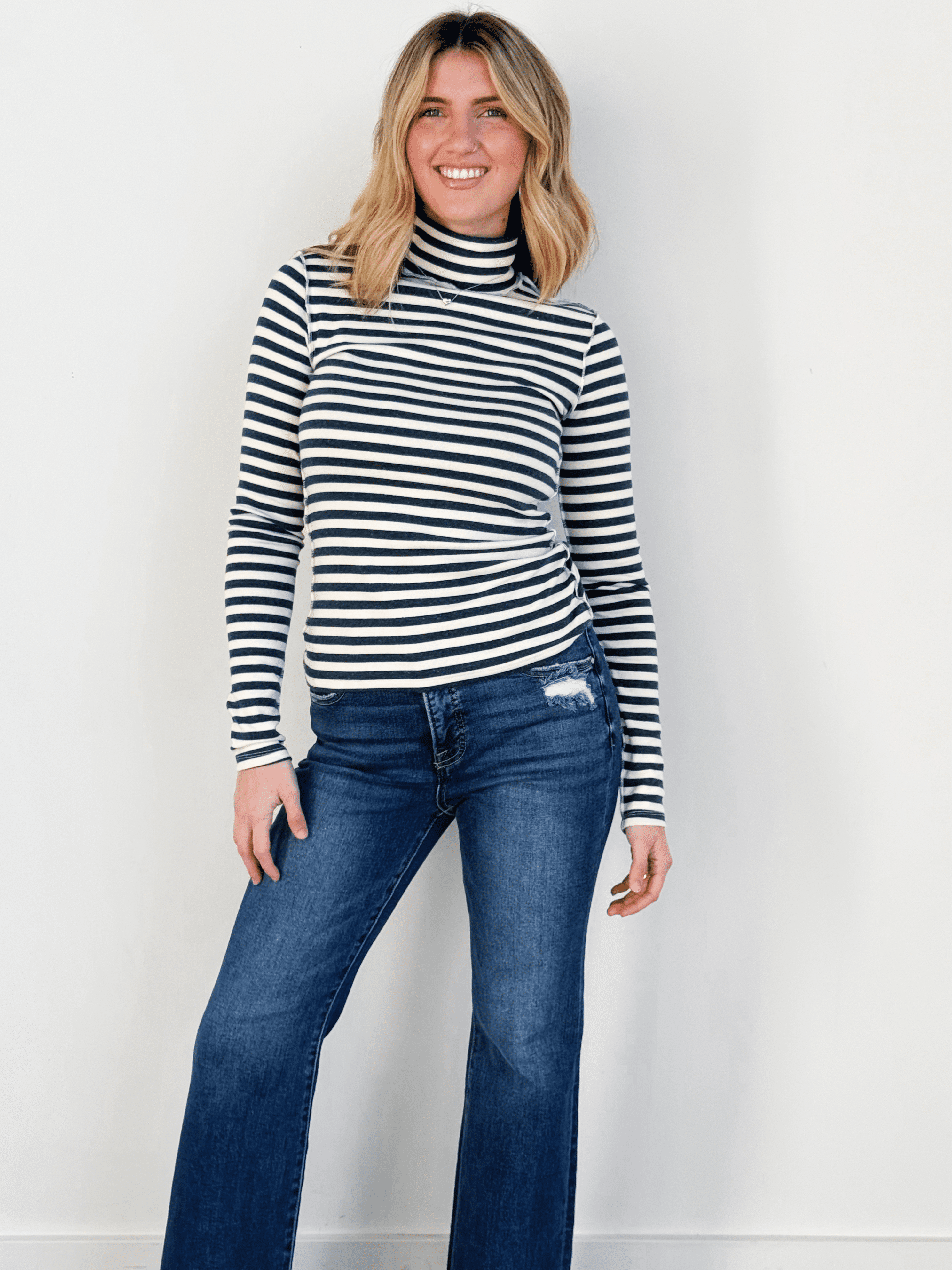 Reed Turtleneck Top - IVORY/NAVY - willows clothing L/S SHIRT