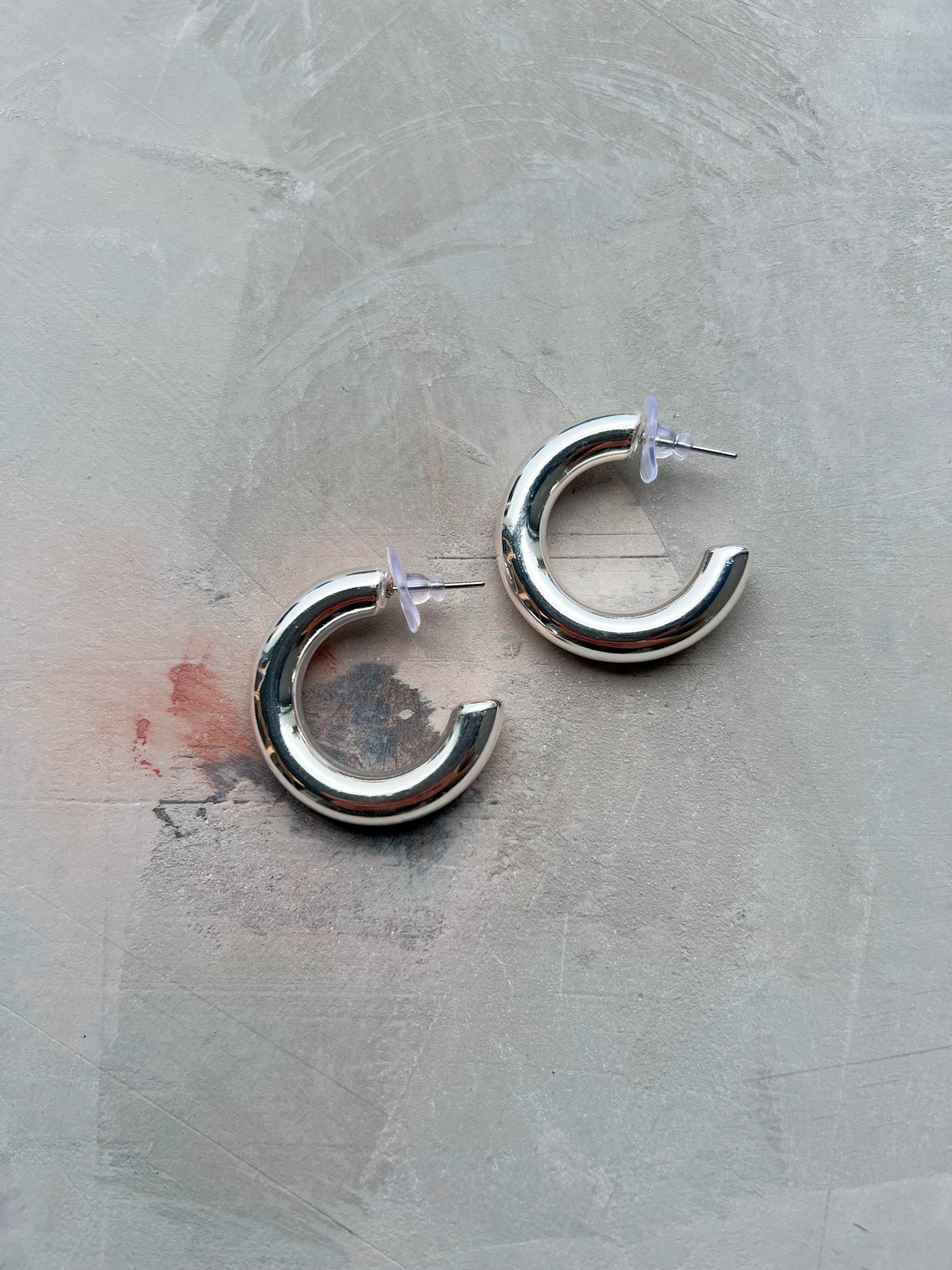 Renee Hoops - SILVER - willows clothing EARRINGS