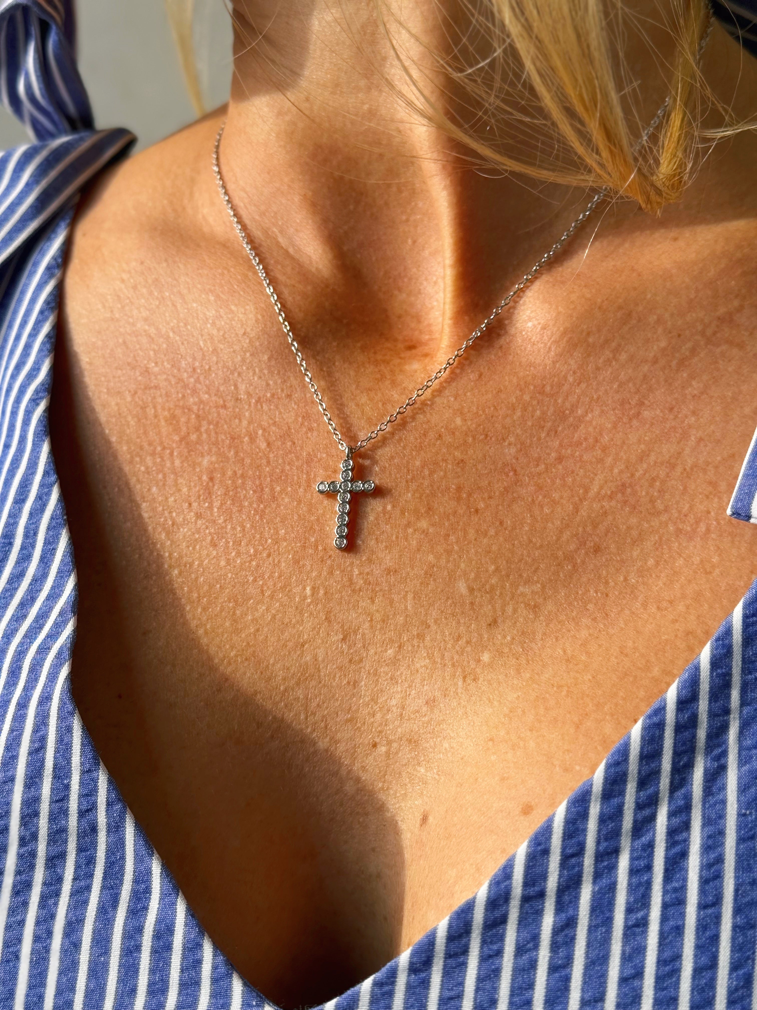 Rhinestone Cross Necklace - SILVER - willows clothing NECKLACE