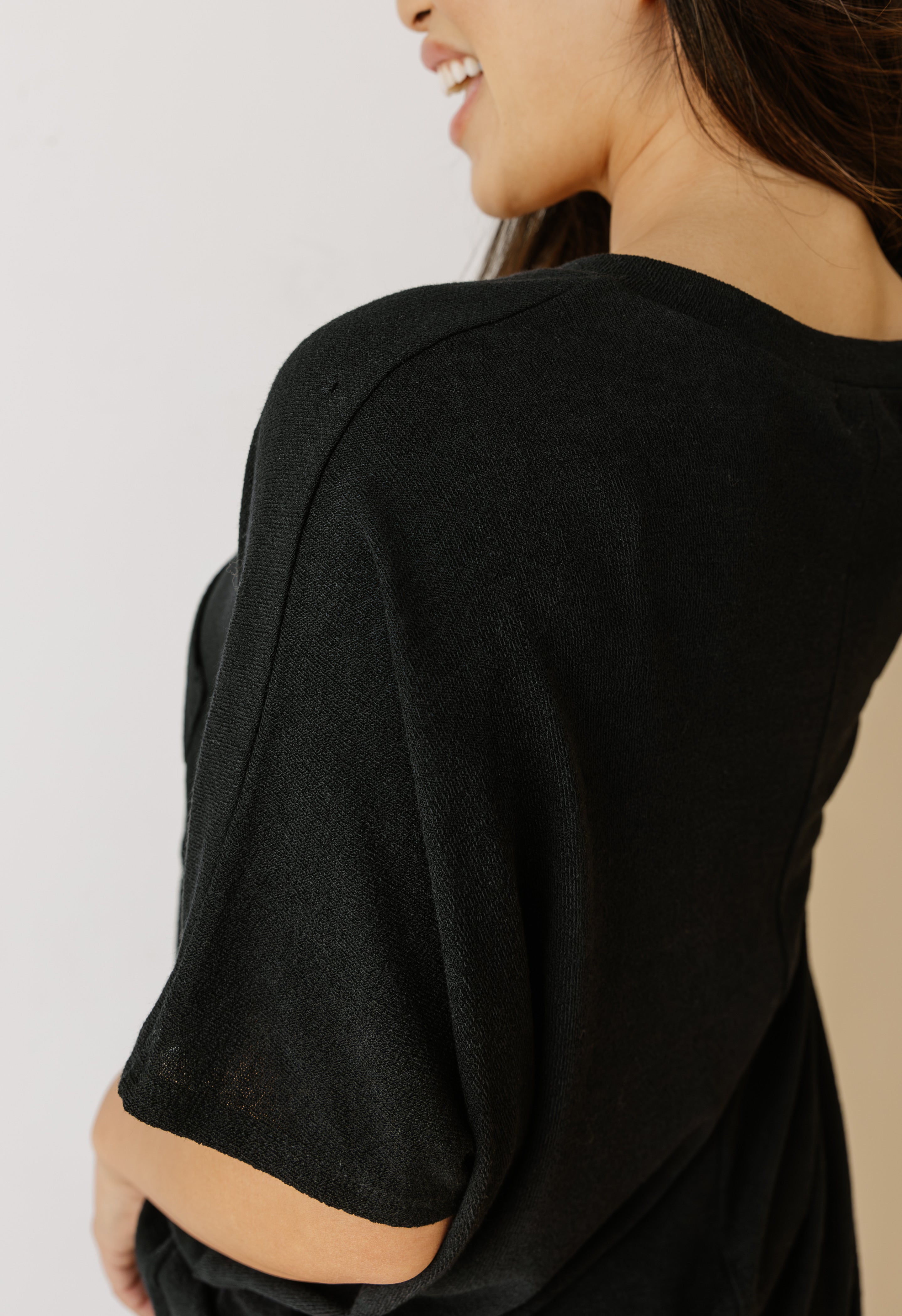 Ridge V-Neck Tee - BLACK - willows clothing S/S Shirt