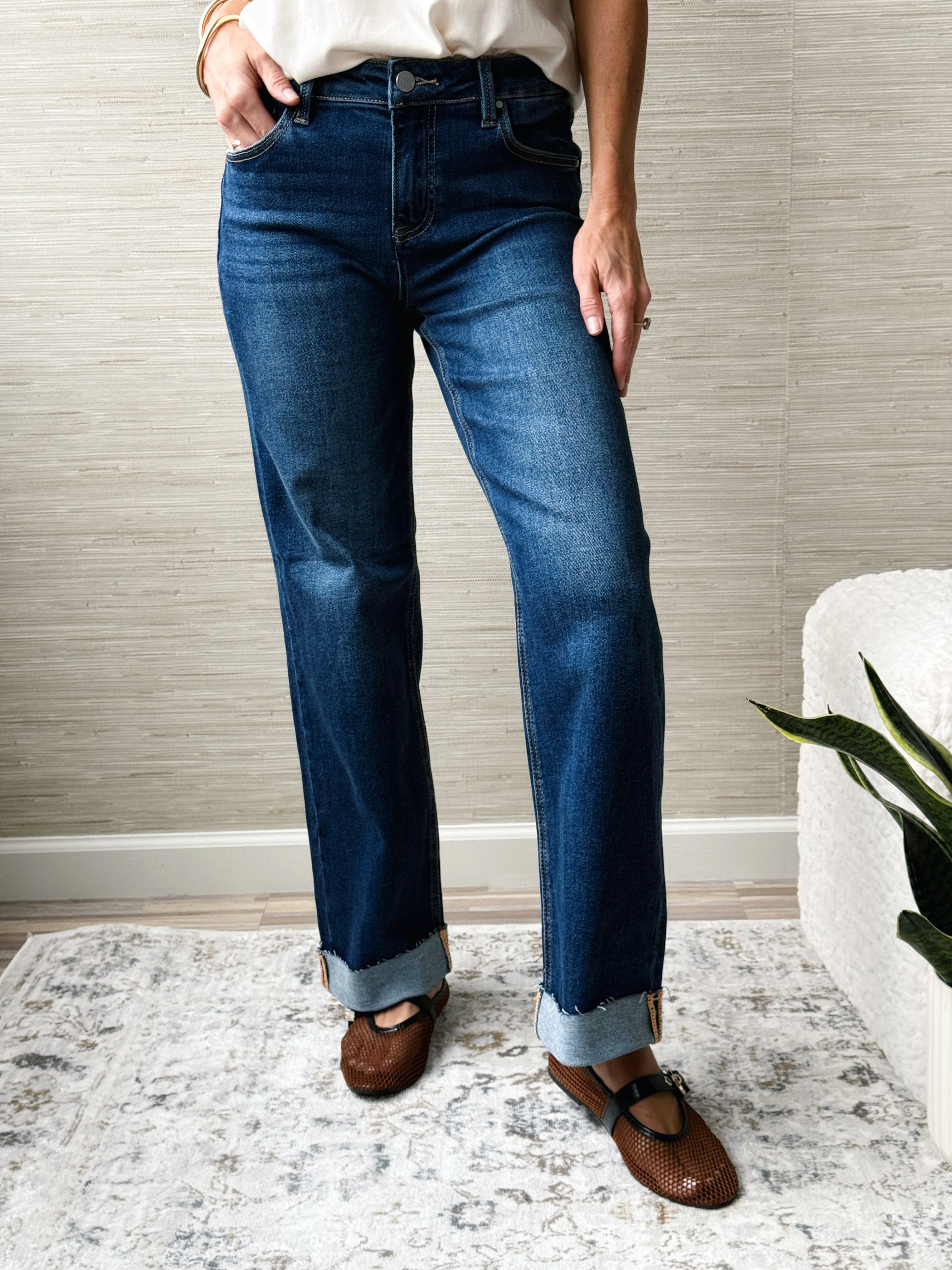 [RISEN] Blair Straight Jean - DARK - willows clothing ankle
