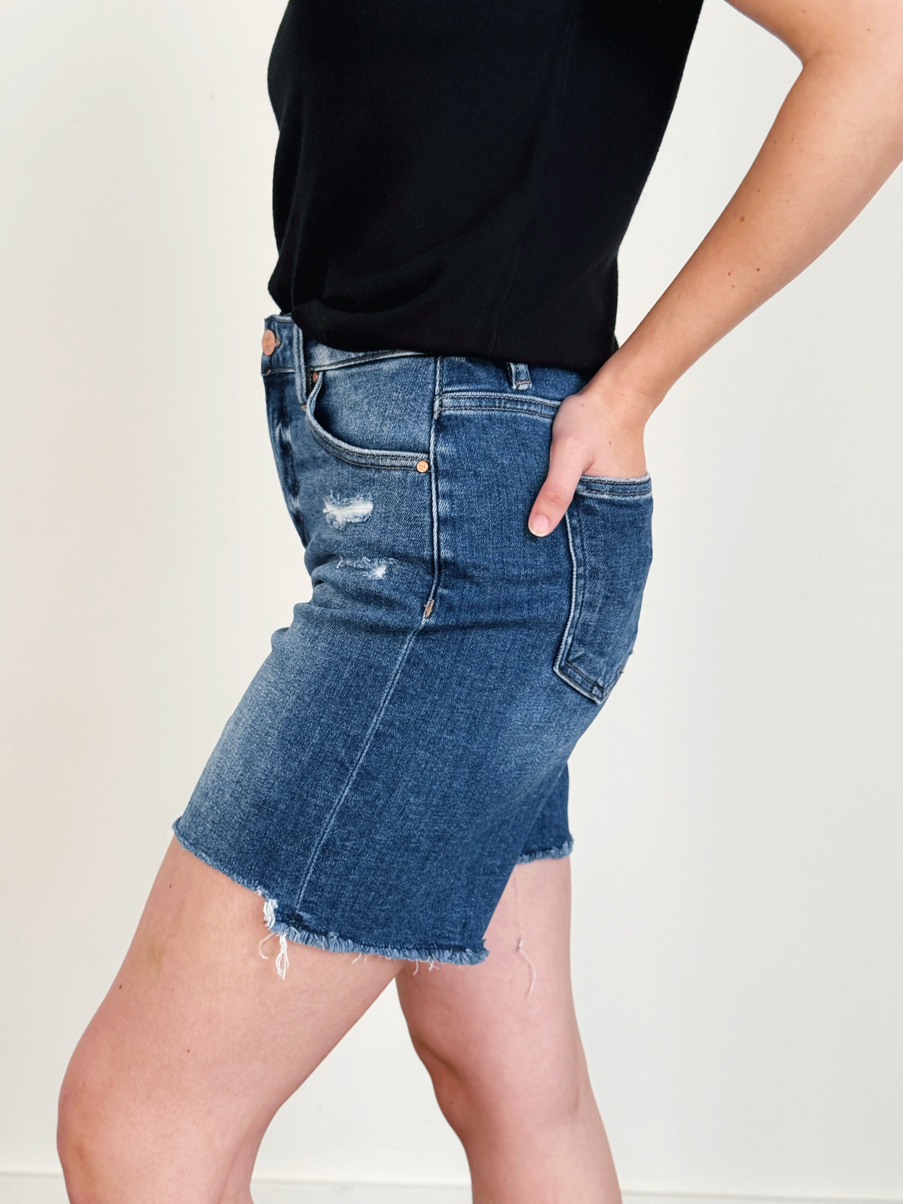 [RISEN] Bree Denim Shorts - MEDIUM - willows clothing SHORTS