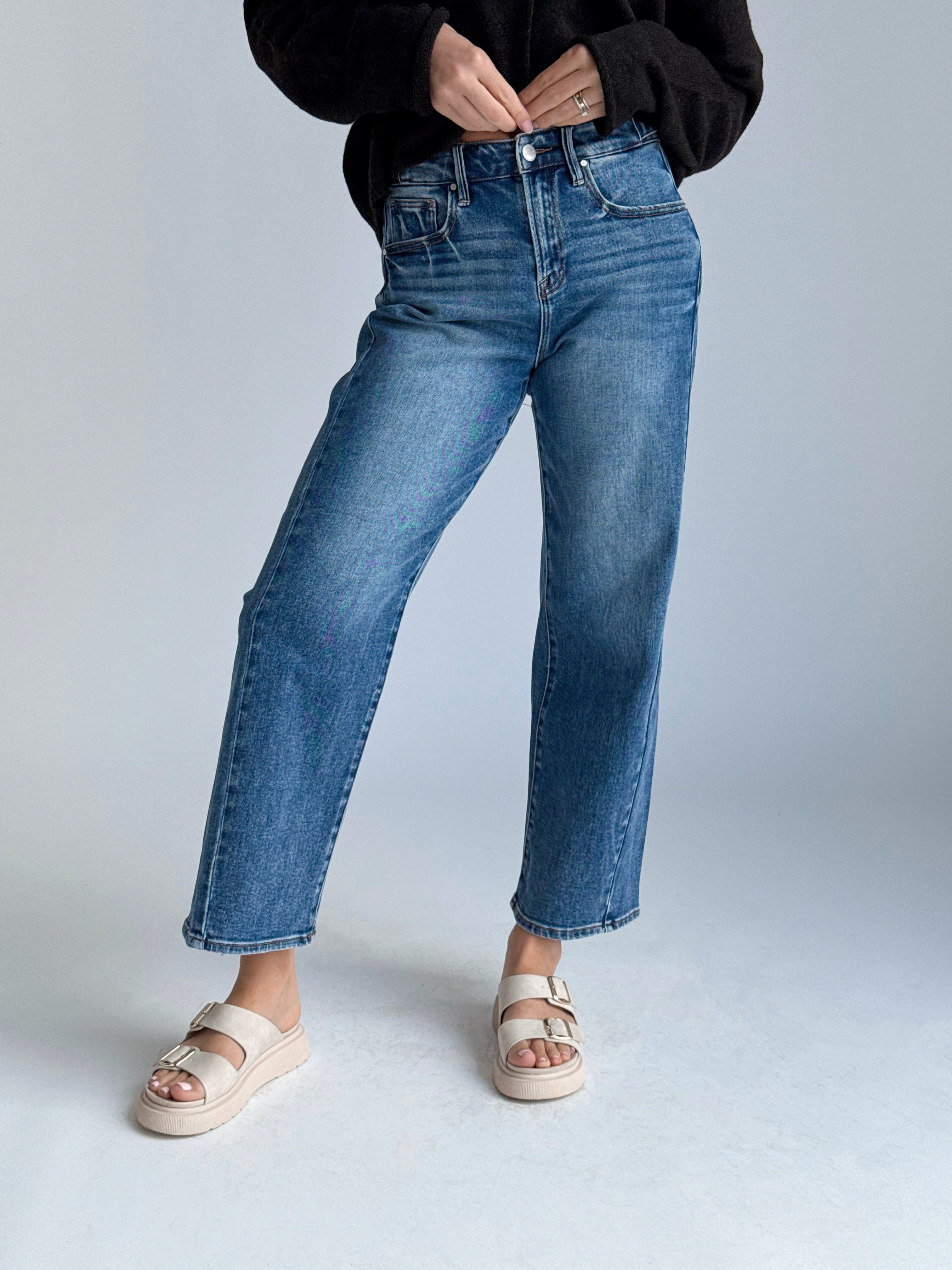 [RISEN] Darby Jean - DARK - willows clothing BARREL JEAN