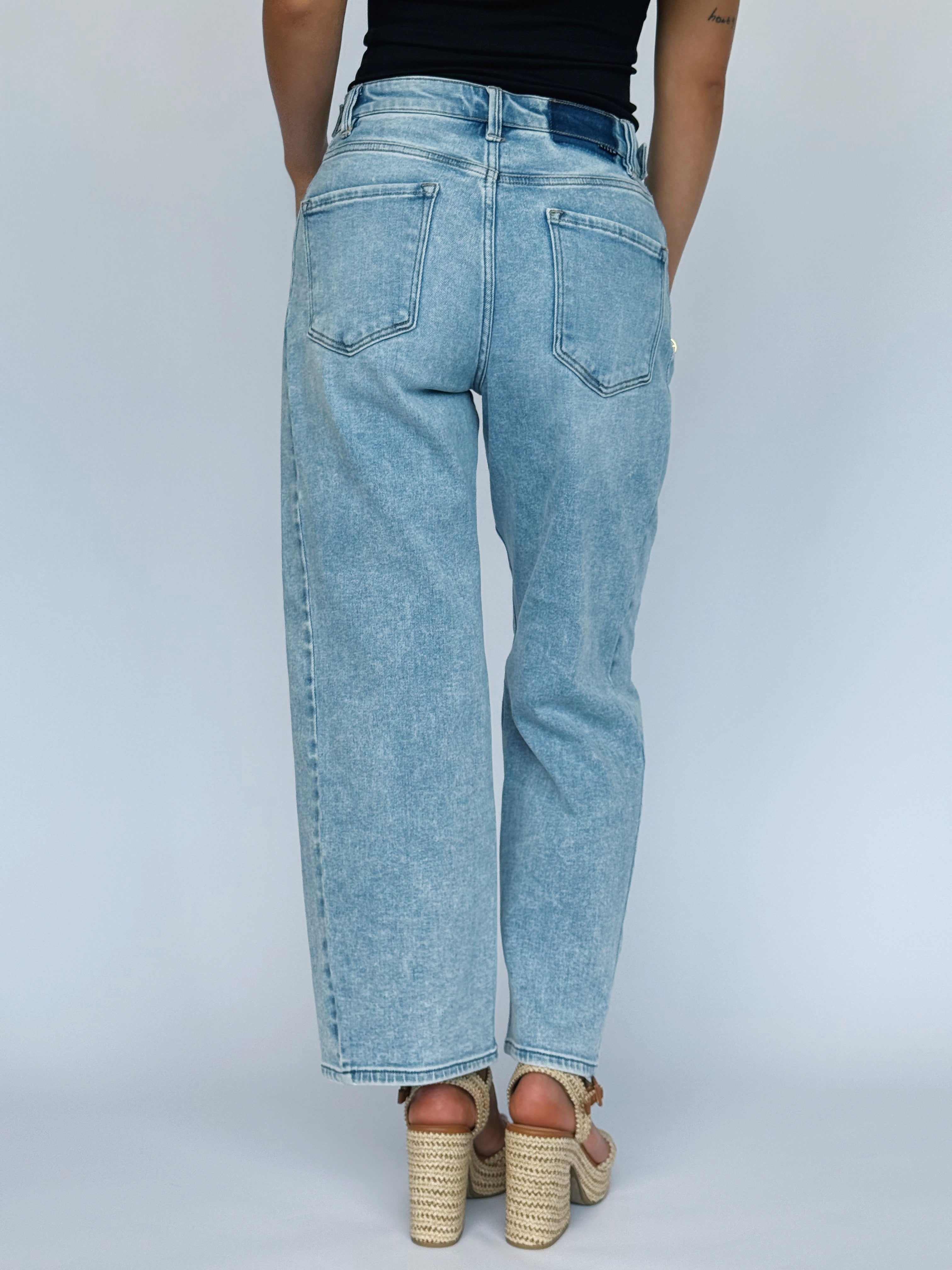 [RISEN] Darby Jean - LIGHT - willows clothing BARREL JEAN