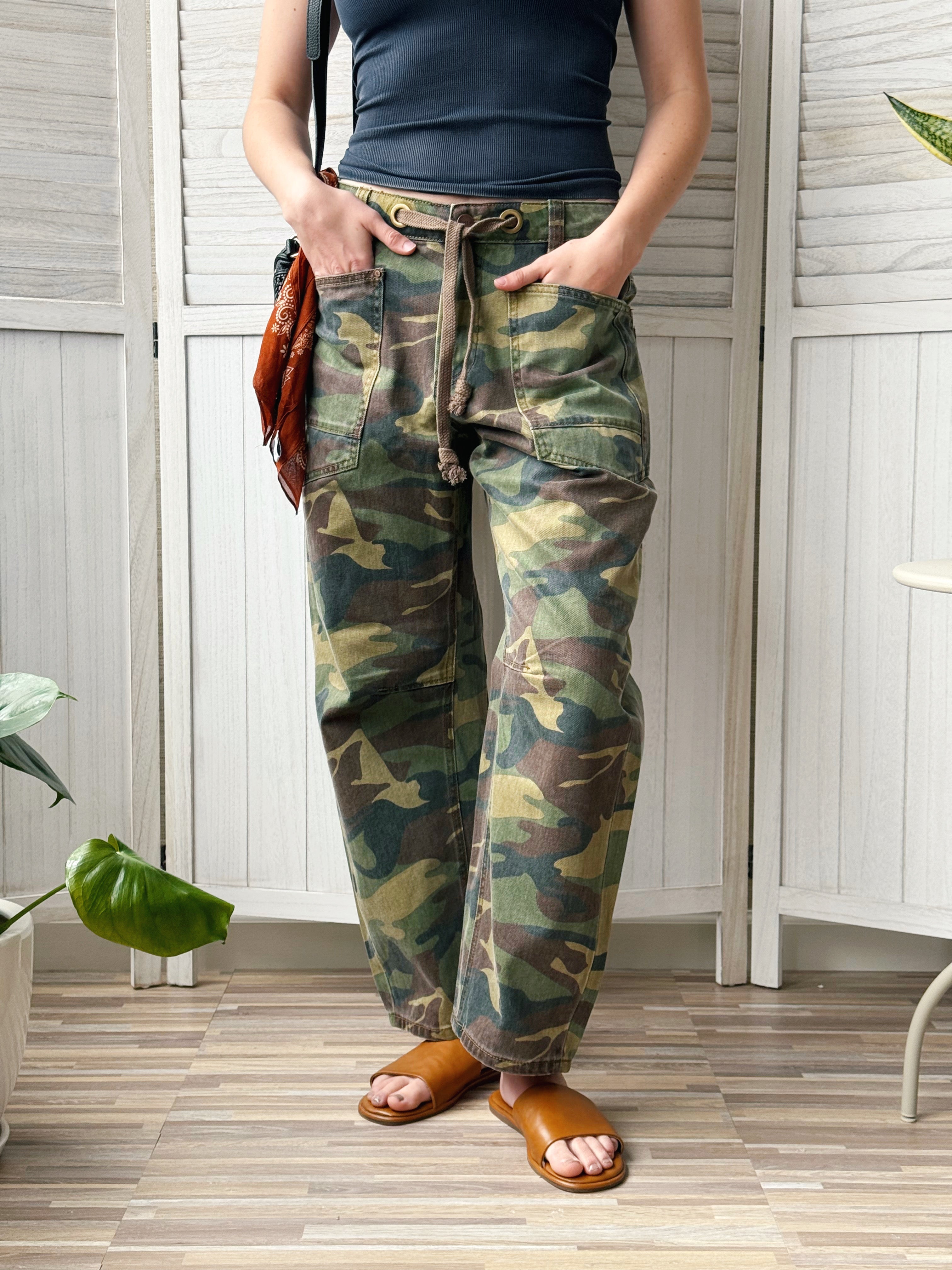 [RISEN] Jorden Barrel Jean - CAMO - willows clothing BARREL JEAN
