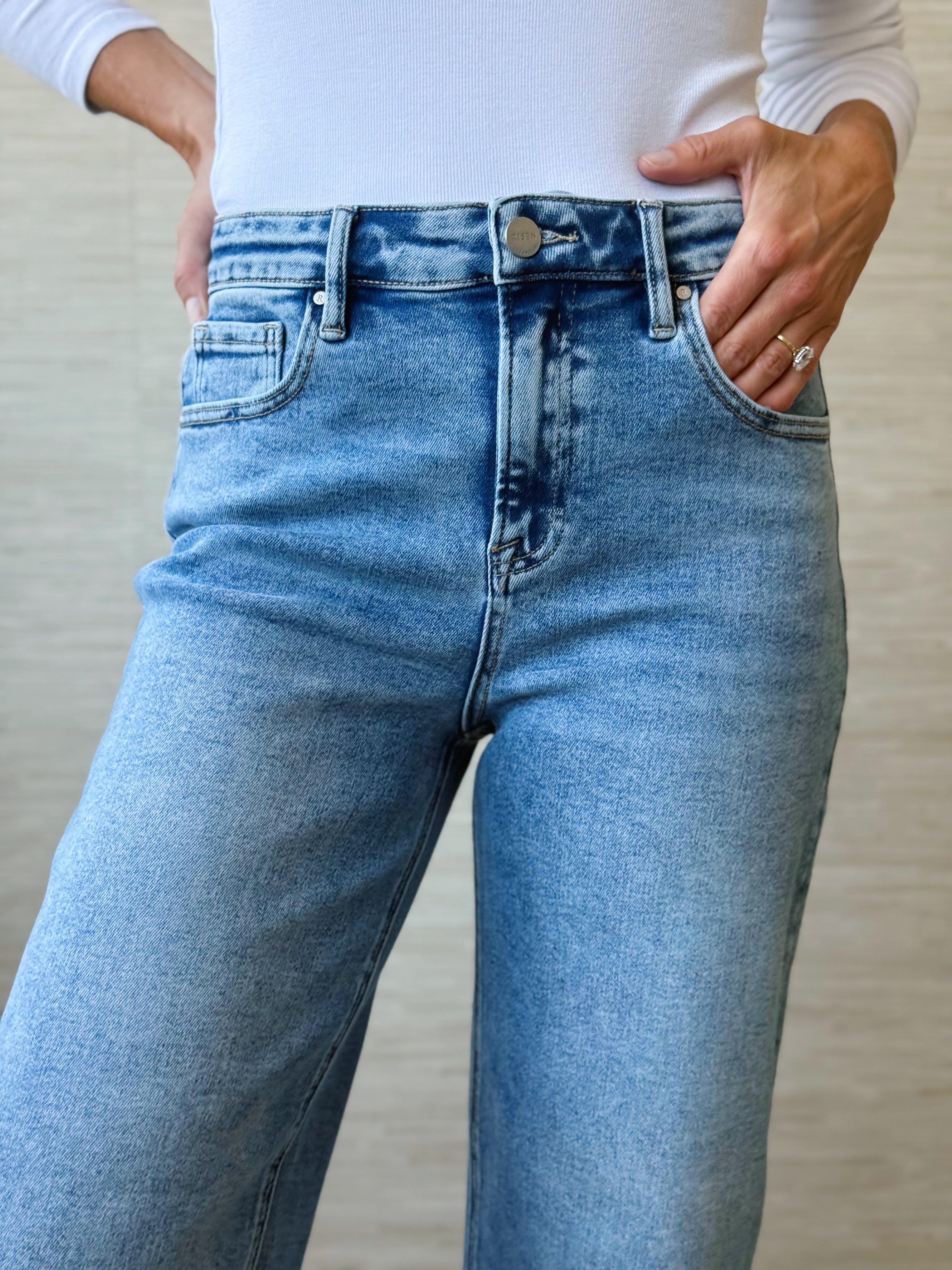 [RISEN] Liam Jean - MEDIUM - willows clothing Boyfriend Jeans