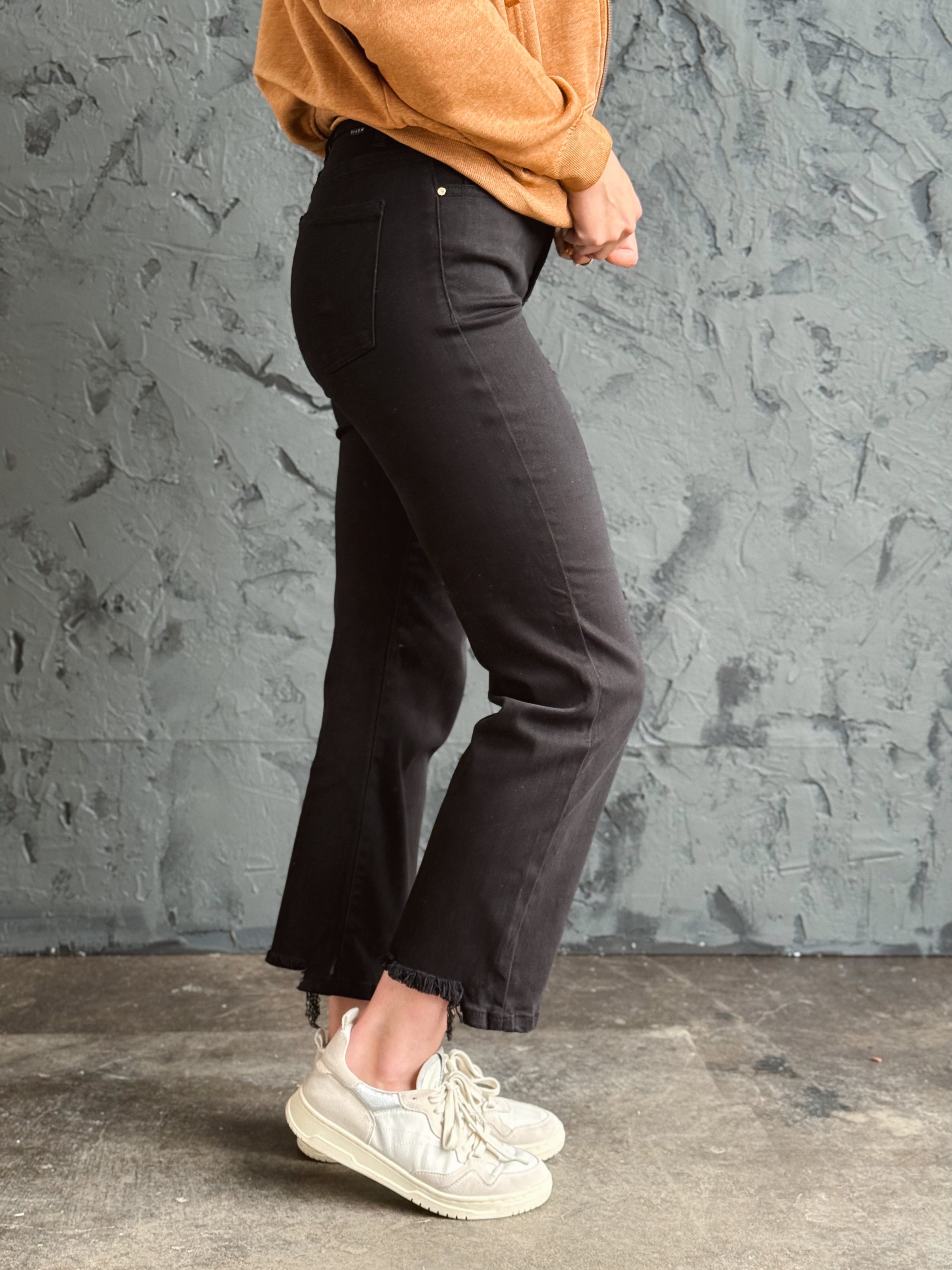 [RISEN] Vernon Jean - BLACK - willows clothing Straight Leg