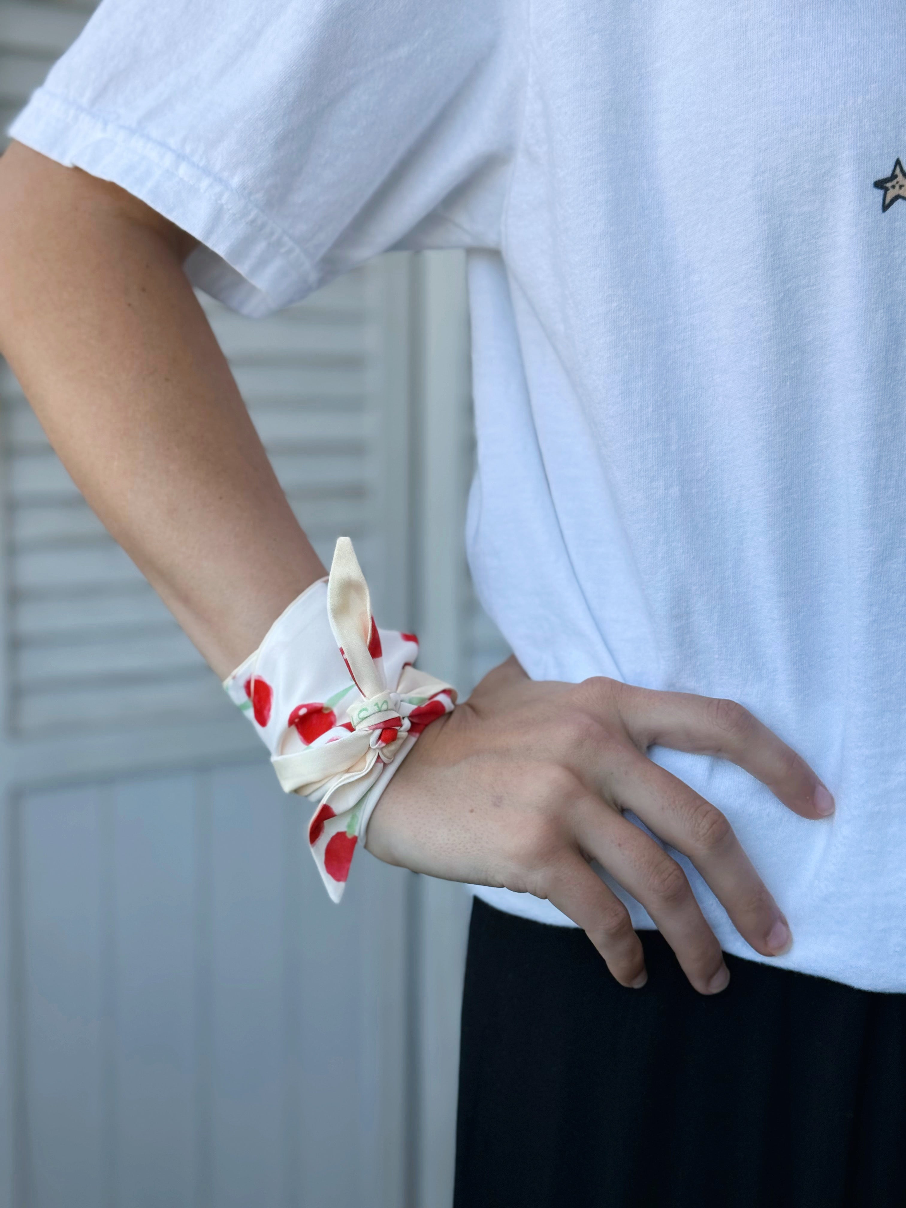 Thin Scarf - RED - willows clothing Scarves