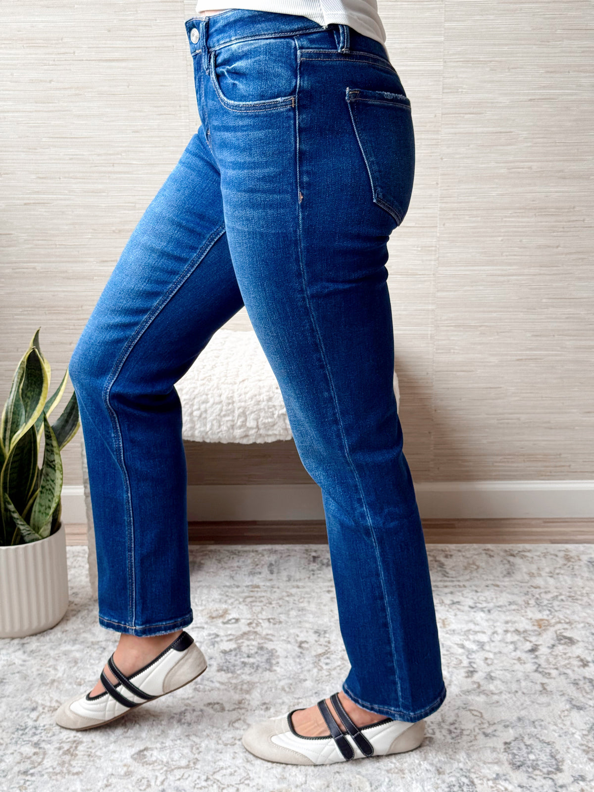 [VERVET] Amber Straight Jean - AURA - willows clothing Straight Leg