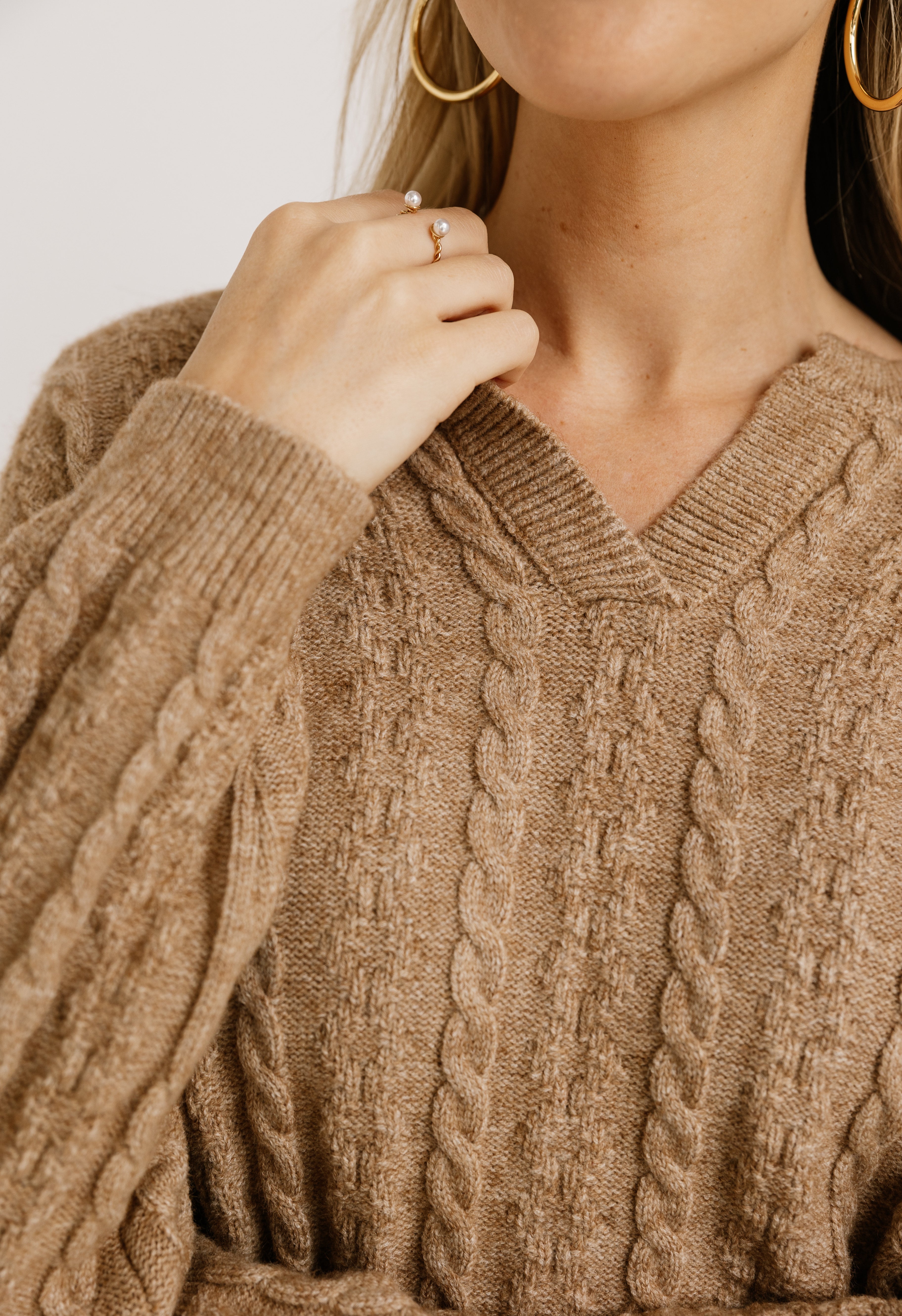 Victoria Sweater - CHAMPAGNE - willows clothing SWEATER