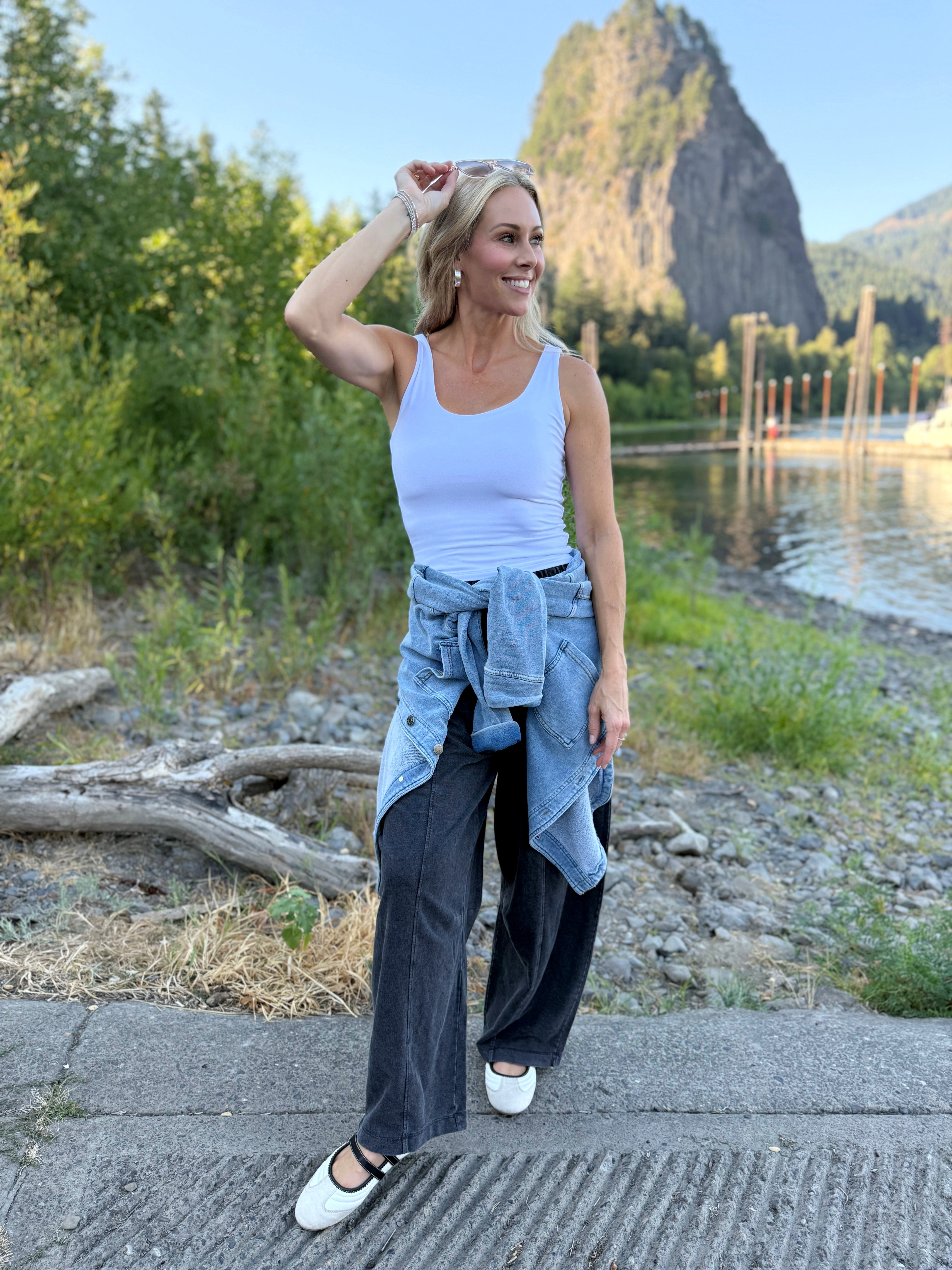 Weekend Barrel Sweatpants - BLACK - willows clothing Sweatpants