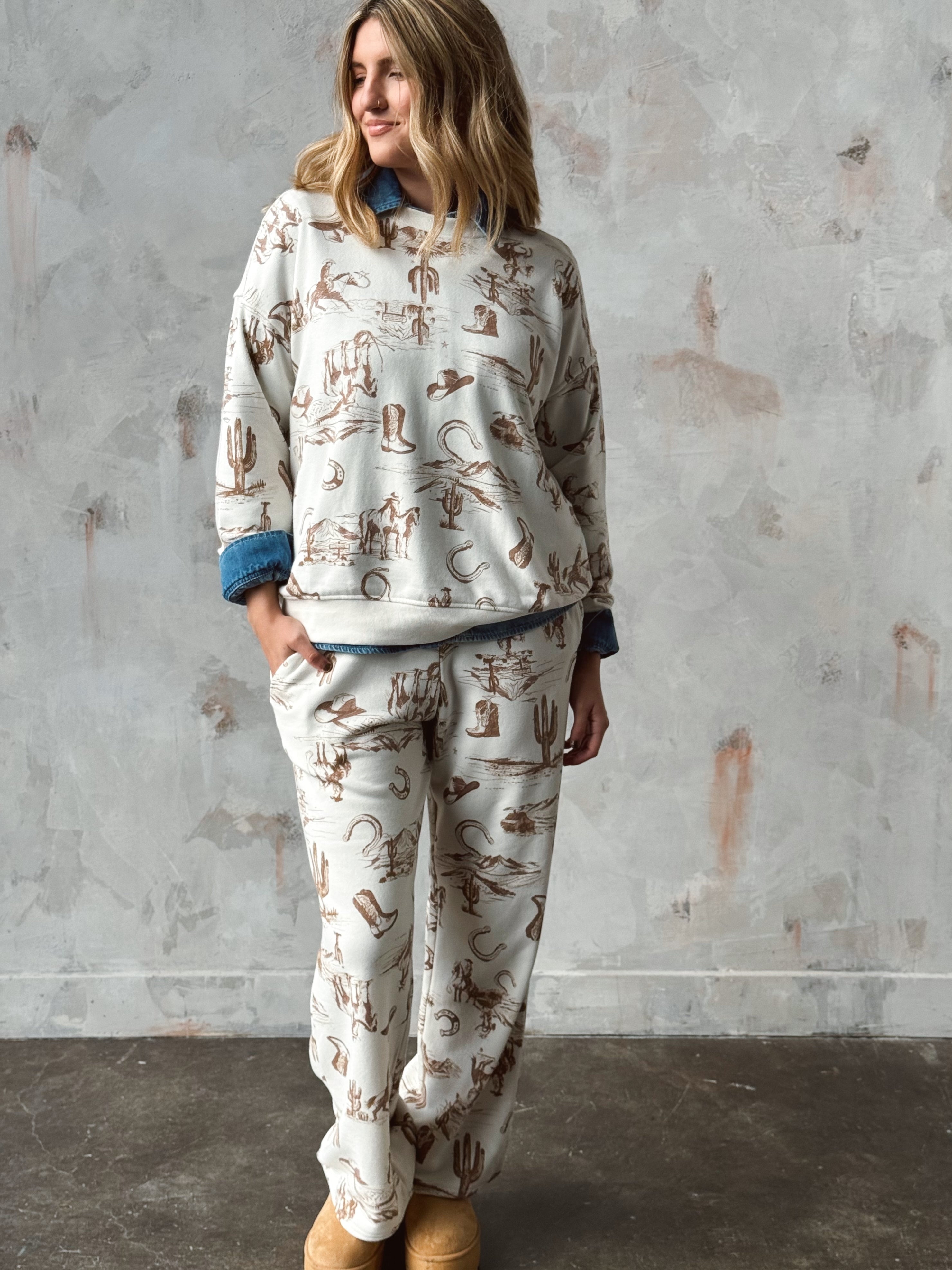 Western Dreams Sweatshirt - CREAM - willows clothing SWEATSHIRT