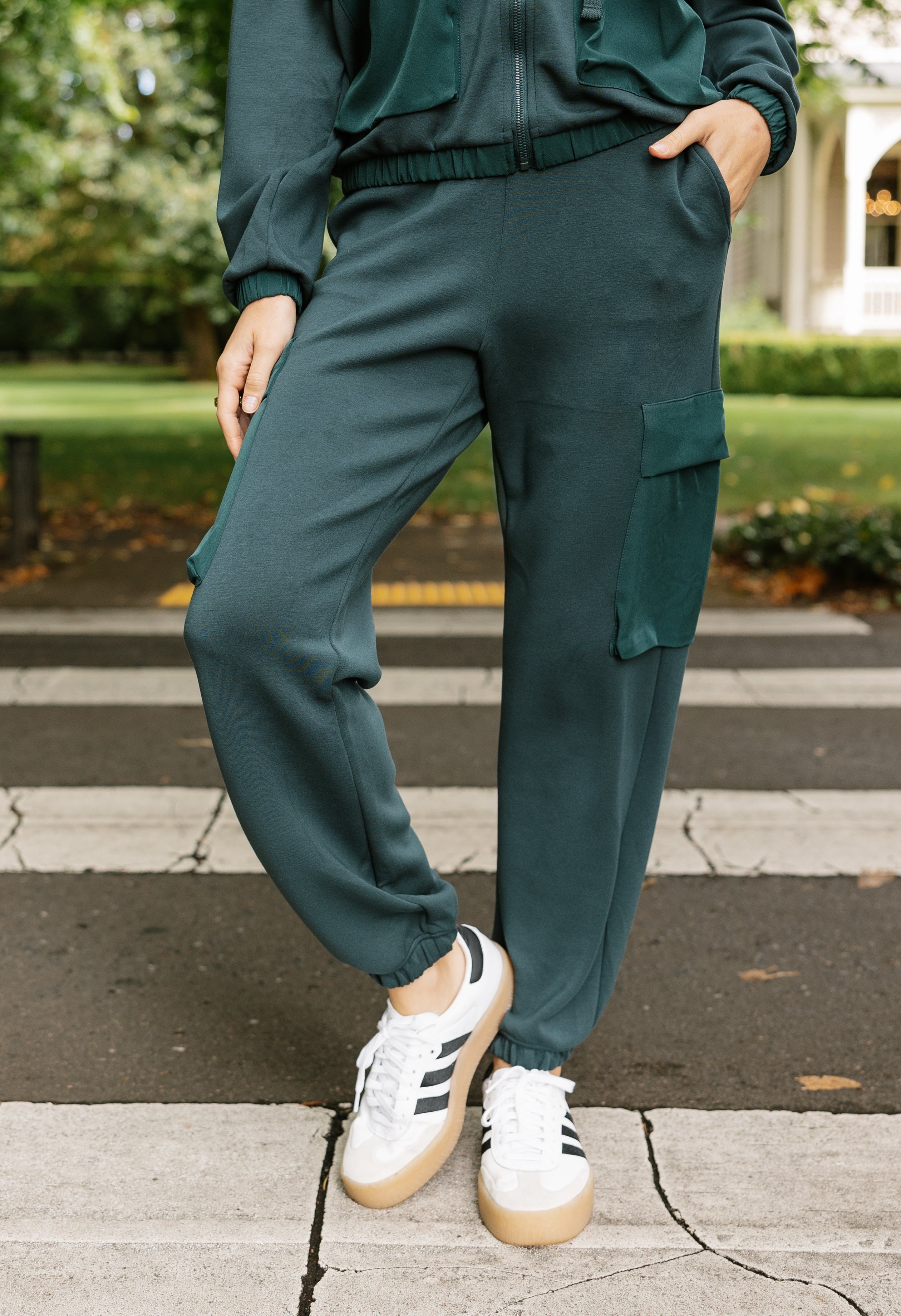 Windswept Joggers - MIDNIGHT GREEN - willows clothing Sweatpants