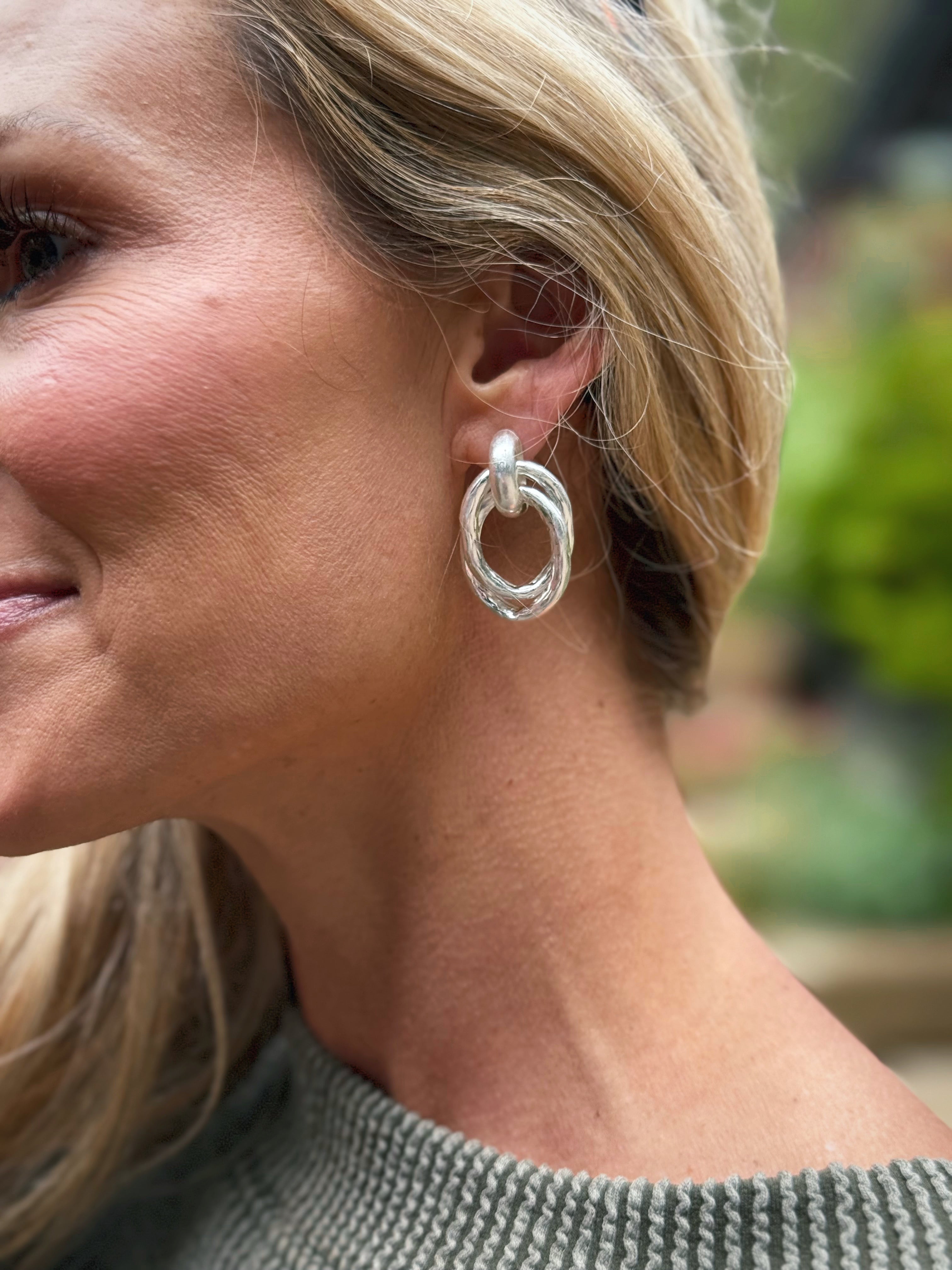 WRAPPED OPEN STUD EARRING - SILVER - willows clothing EARRINGS