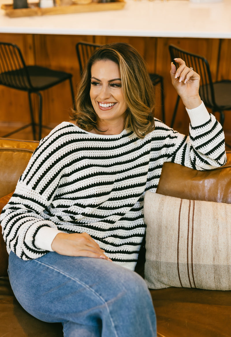 Juneau Sweater - BLACK - willows clothing SWEATER