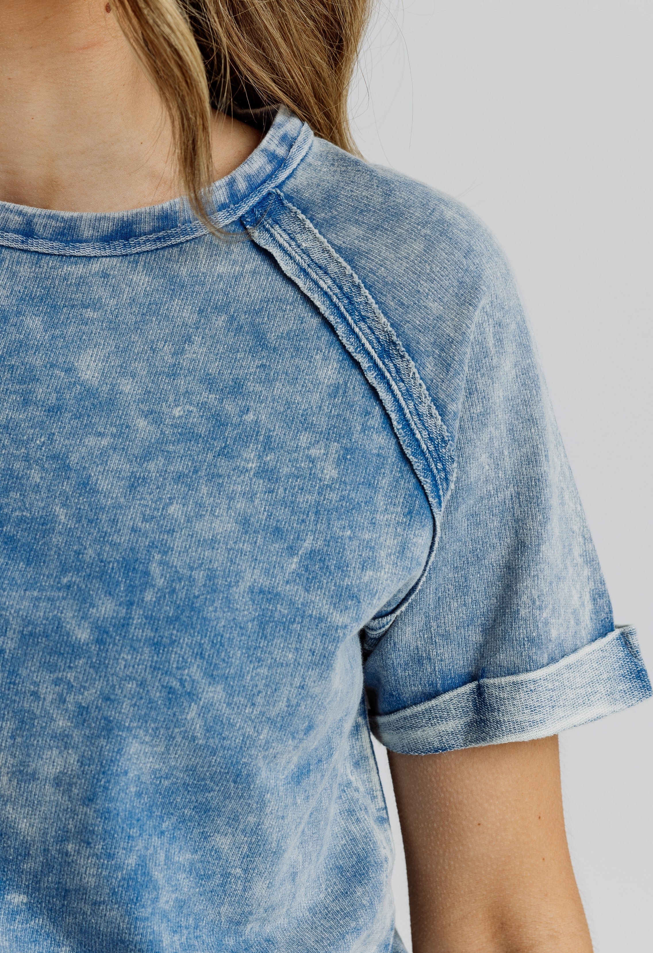Move Like The Ocean Tee - CLASSIC BLUE - willows clothing S/S Shirt