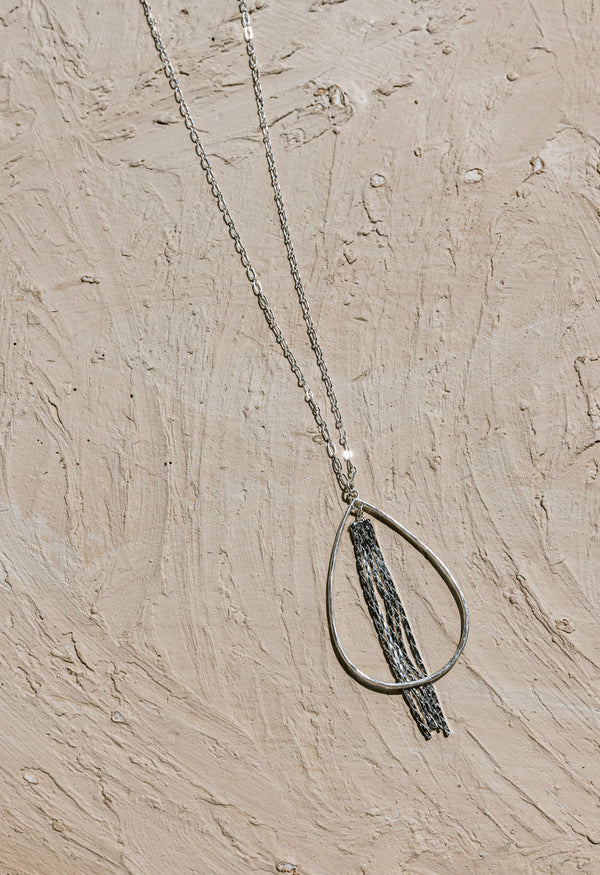 Regal Necklace - SILVER - willows clothing NECKLACES