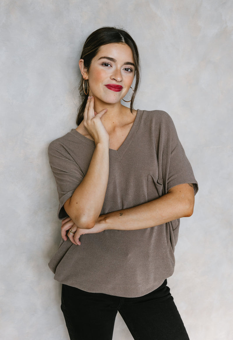Ridge V-Neck Tee - MUSHROOM - willows clothing S/S Shirt