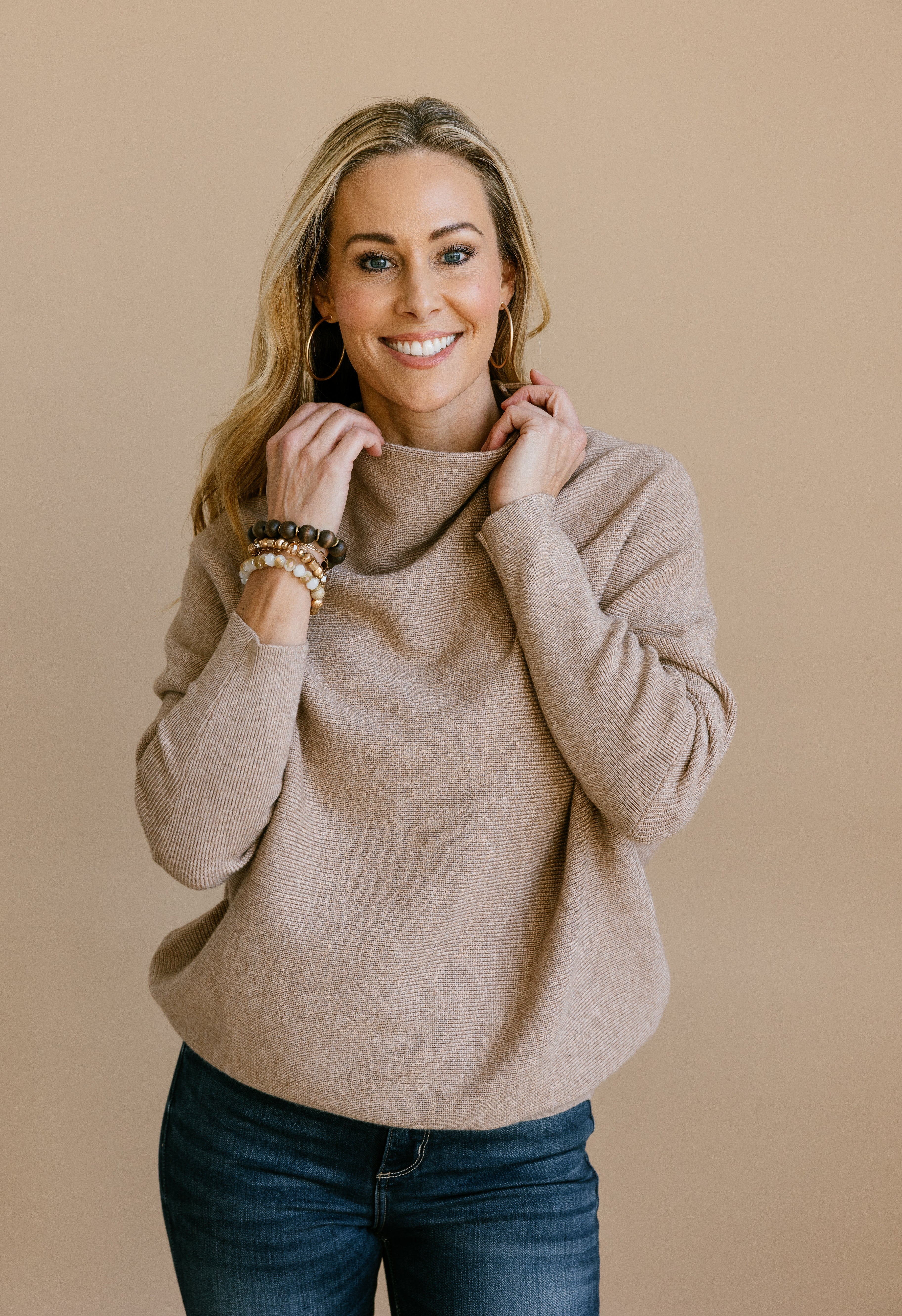 Say Hello Sweater - OATMEAL - willows clothing SWEATER