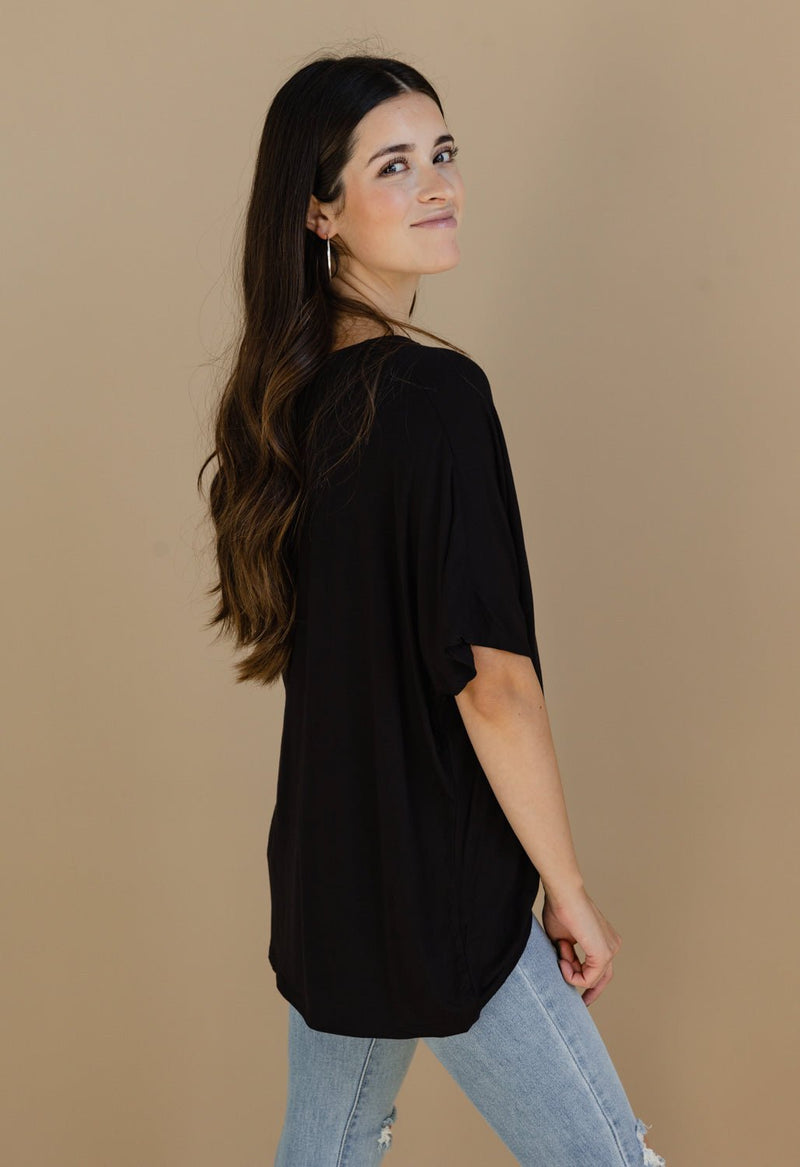 Short Sleeve V-Neck Knot Front Top - BLACK - willows clothing S/S Shirt