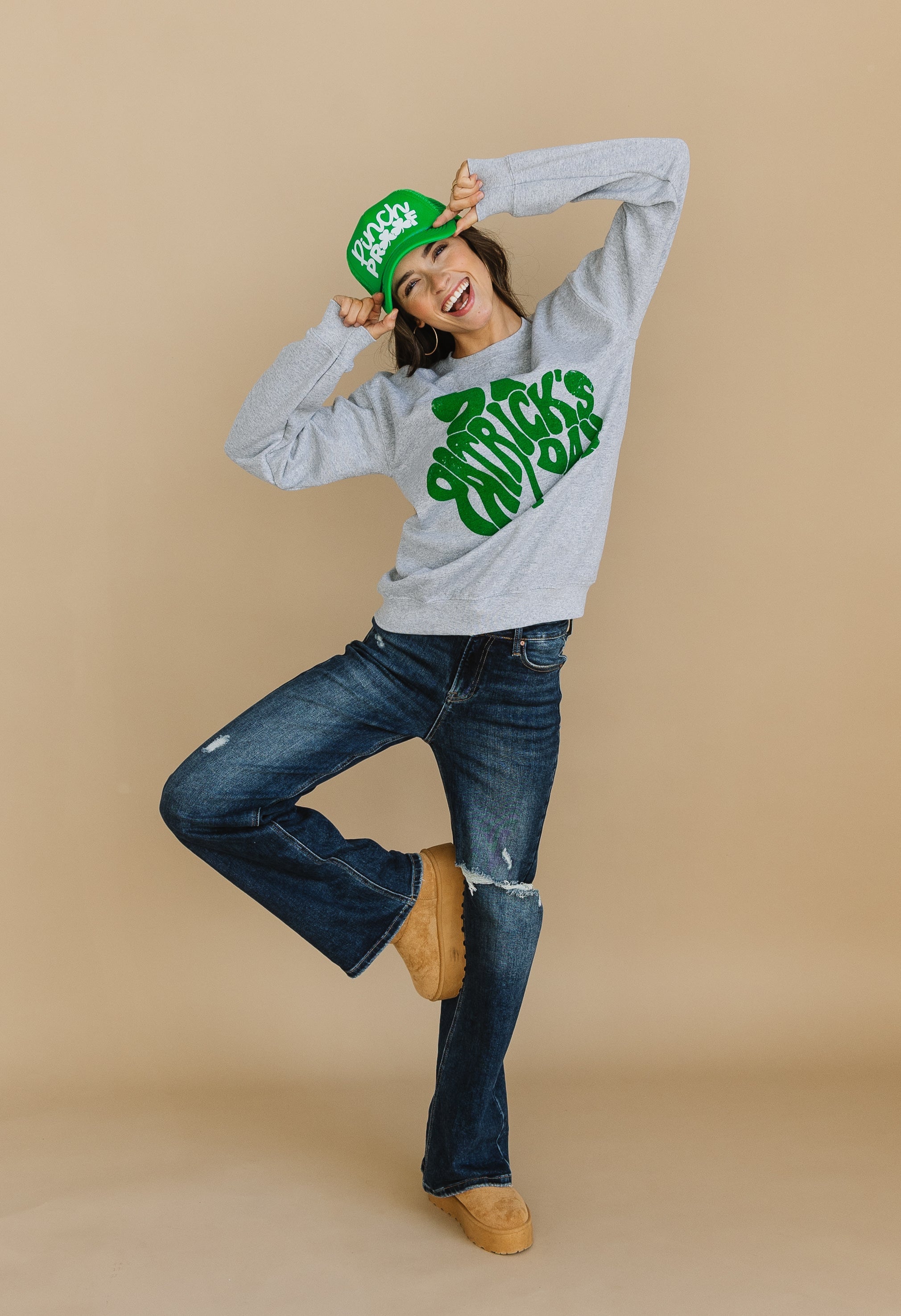St. Patrick's Clover Sweatshirt - HEATHER GRAY - willows clothing SWEATSHIRT