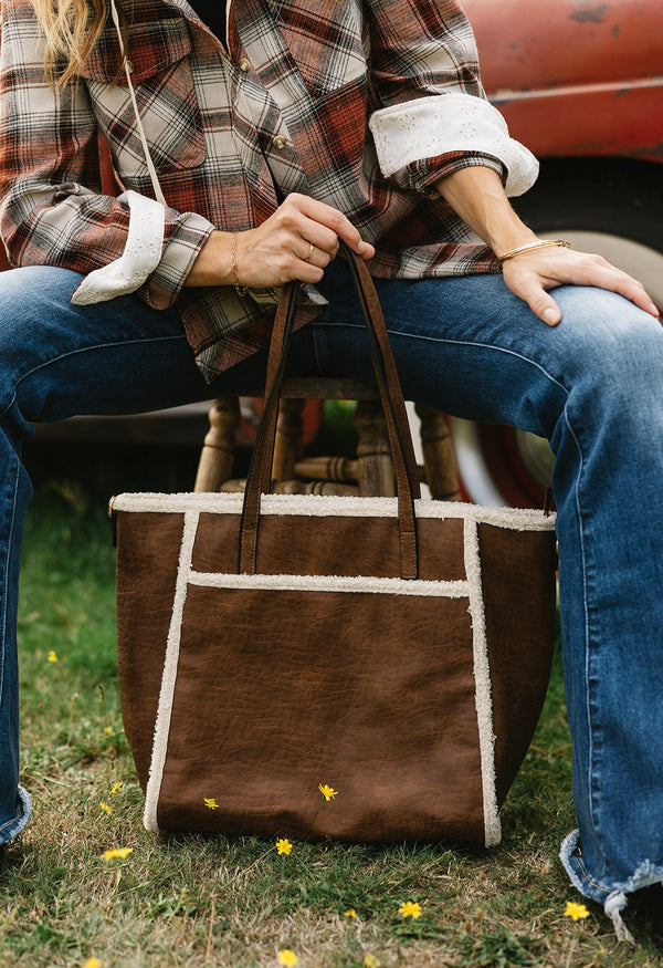 Tundra Tote - DARK BROWN - willows clothing Tote